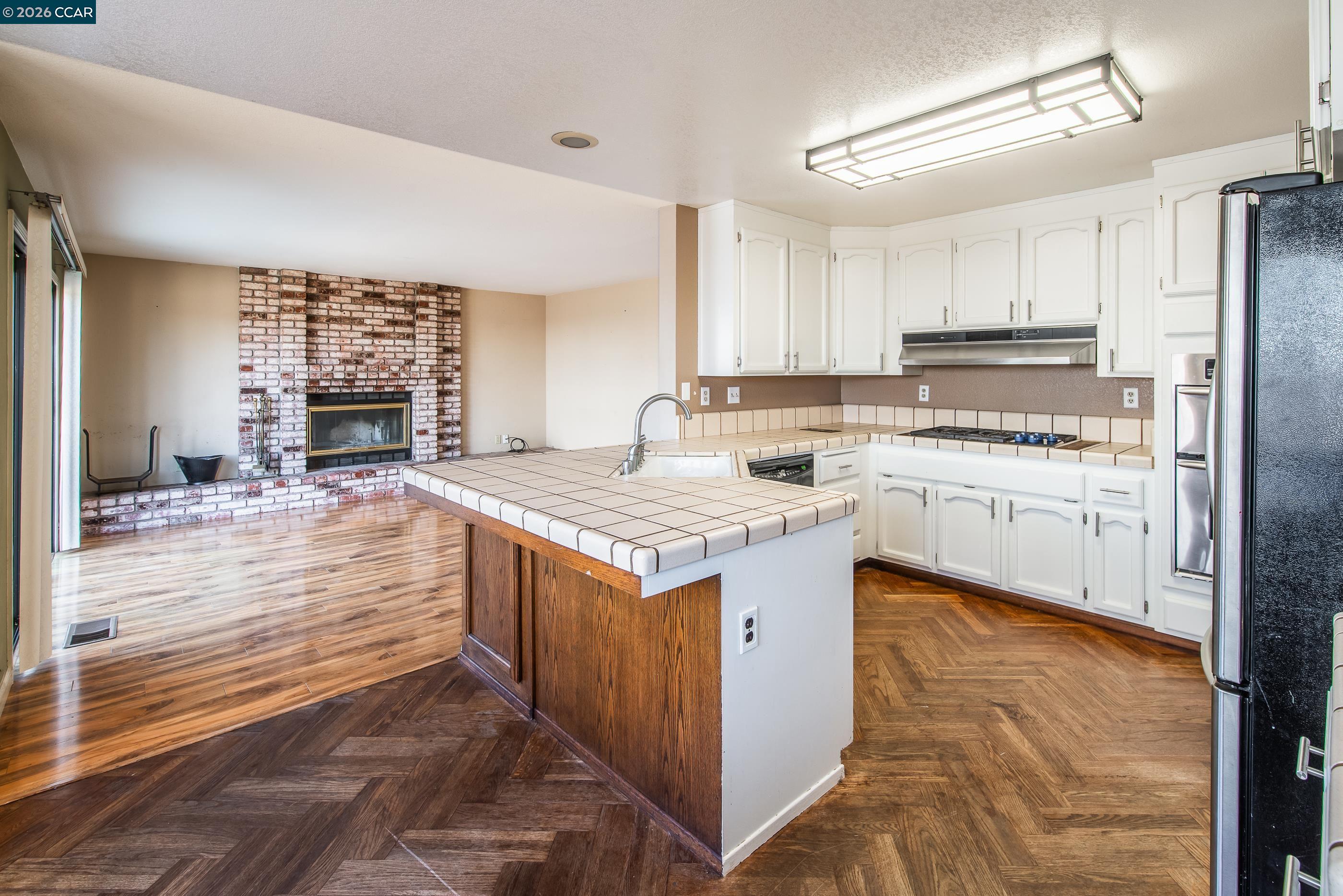 354 Saybrook
