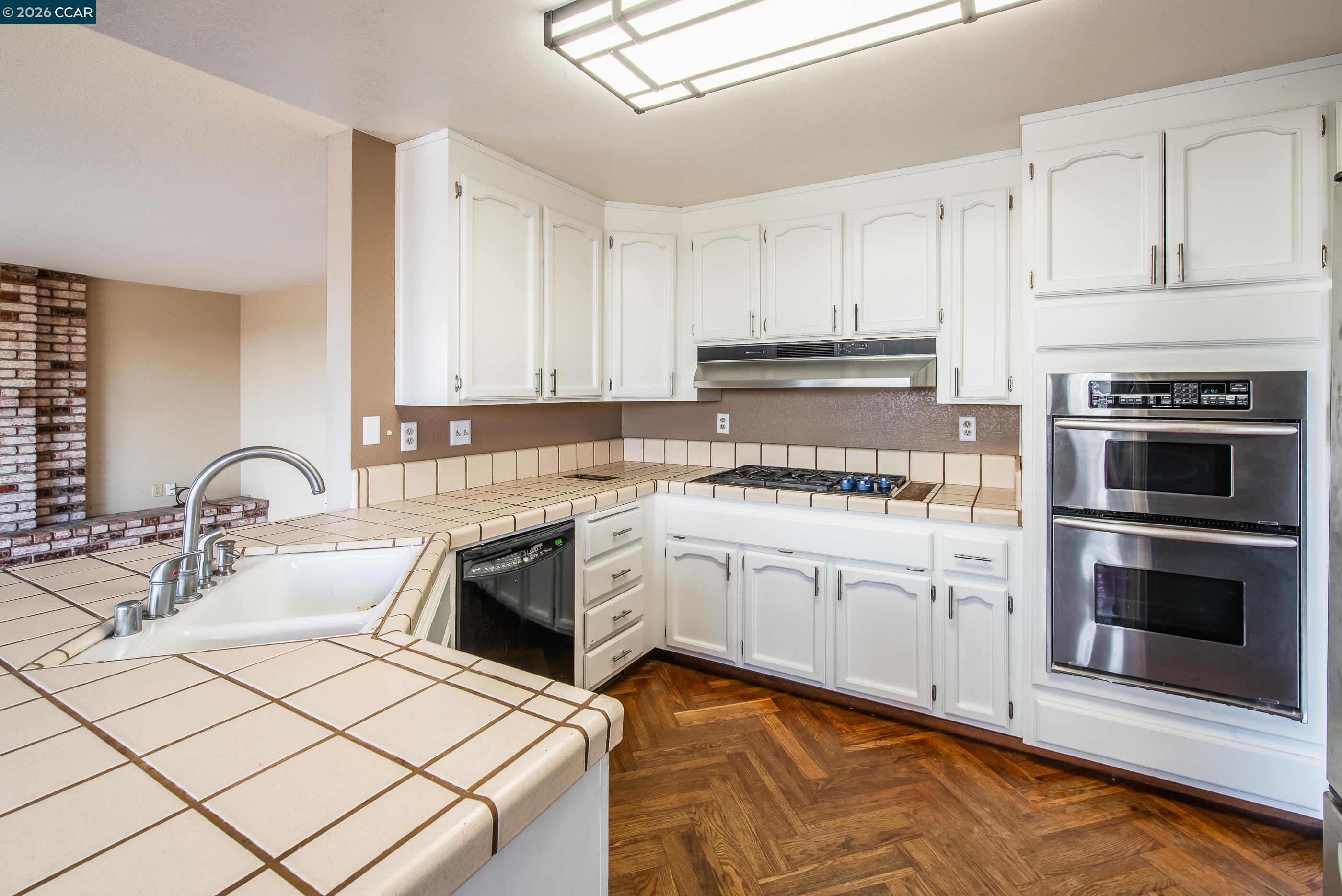 354 Saybrook