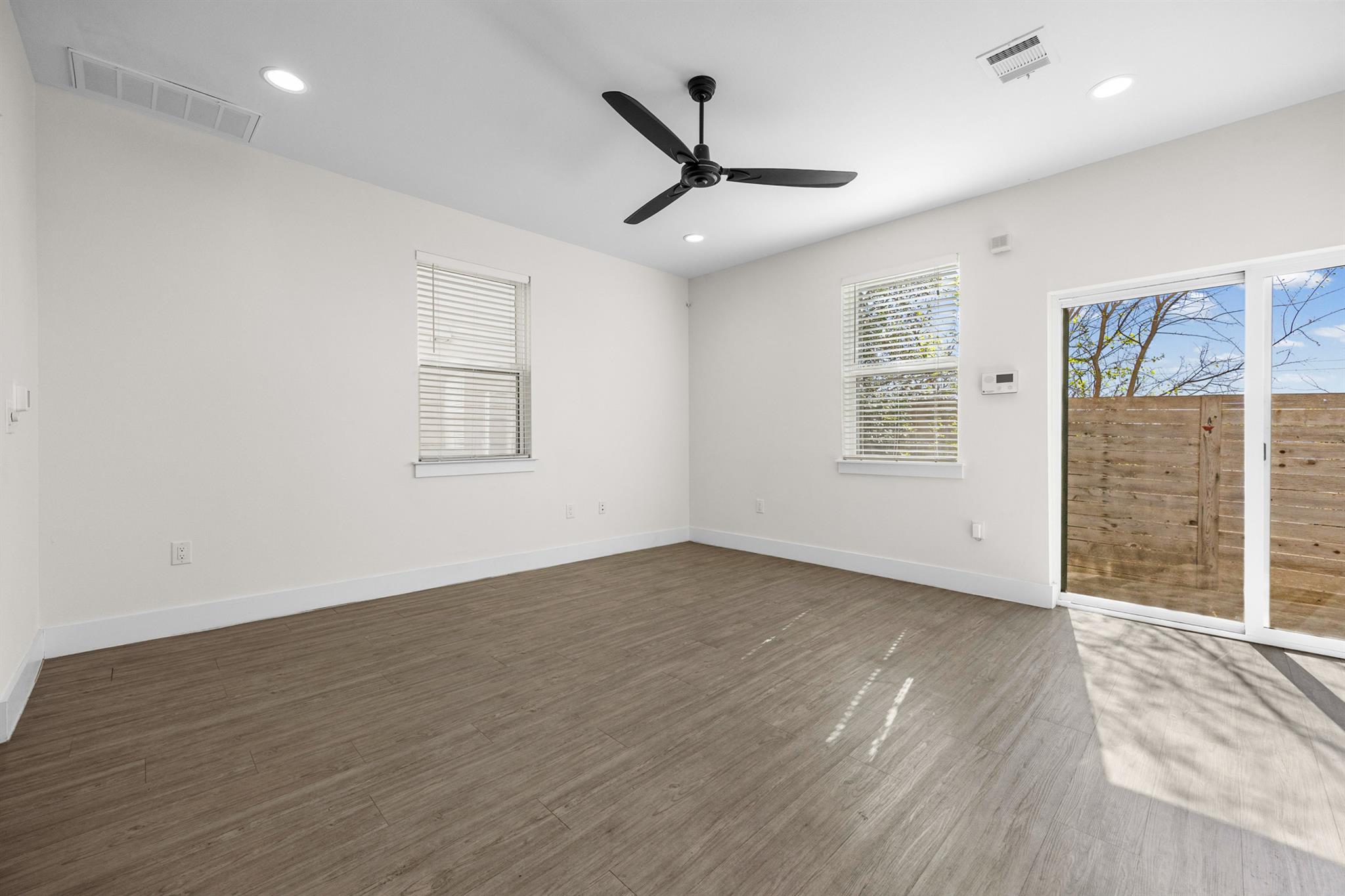 7312 E Ben White BLVD # 10