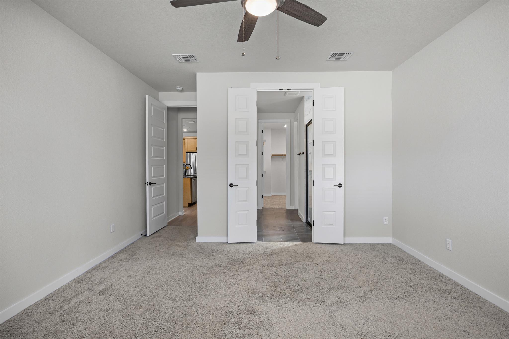 12702 Autumn Bird TRCE