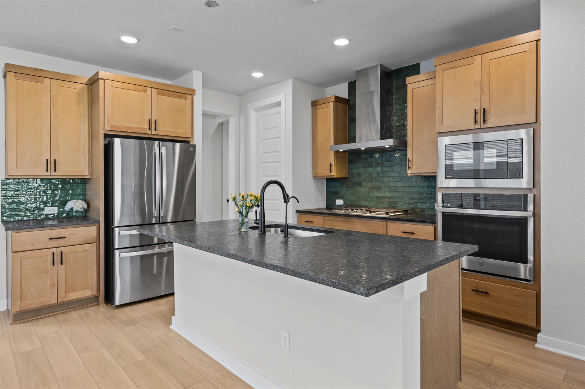 12702 Autumn Bird TRCE