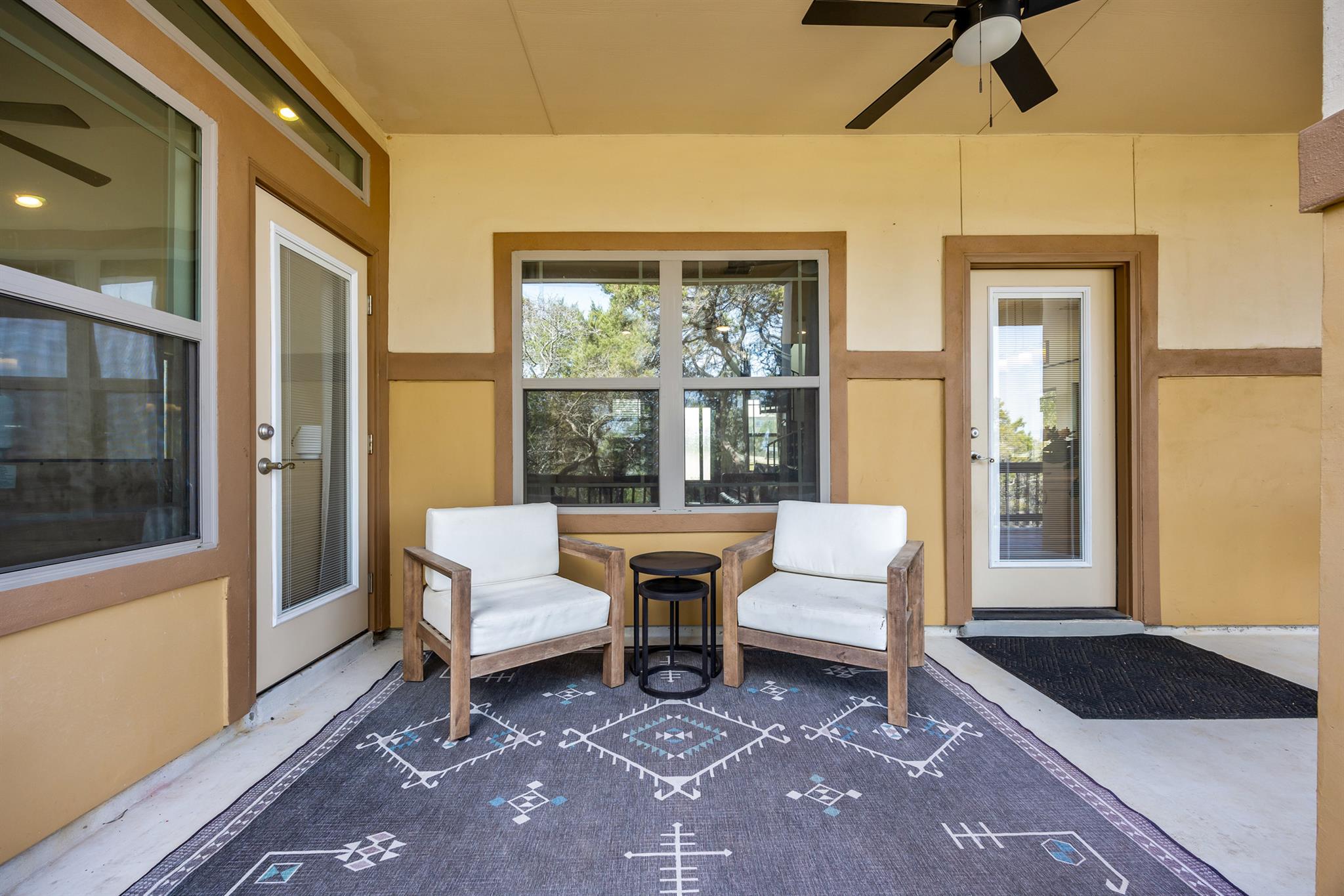 4105 Summit Hurst
