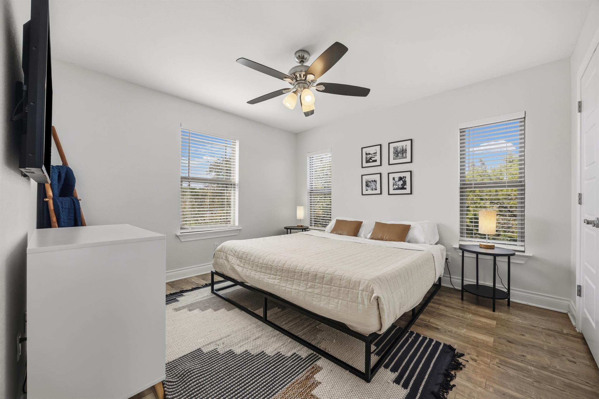 4105 Summit Hurst