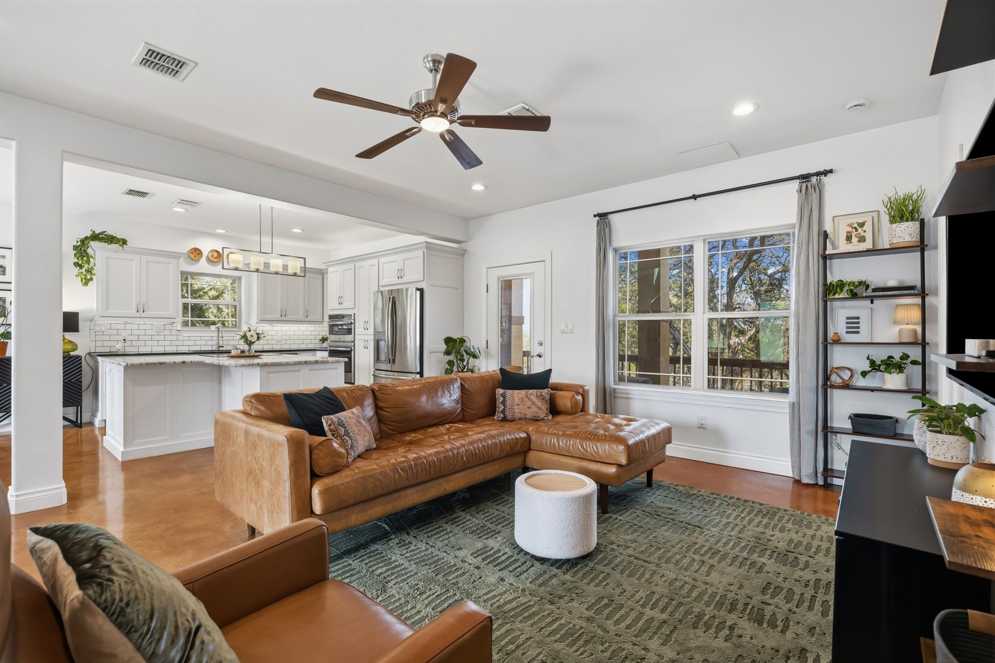 4105 Summit Hurst