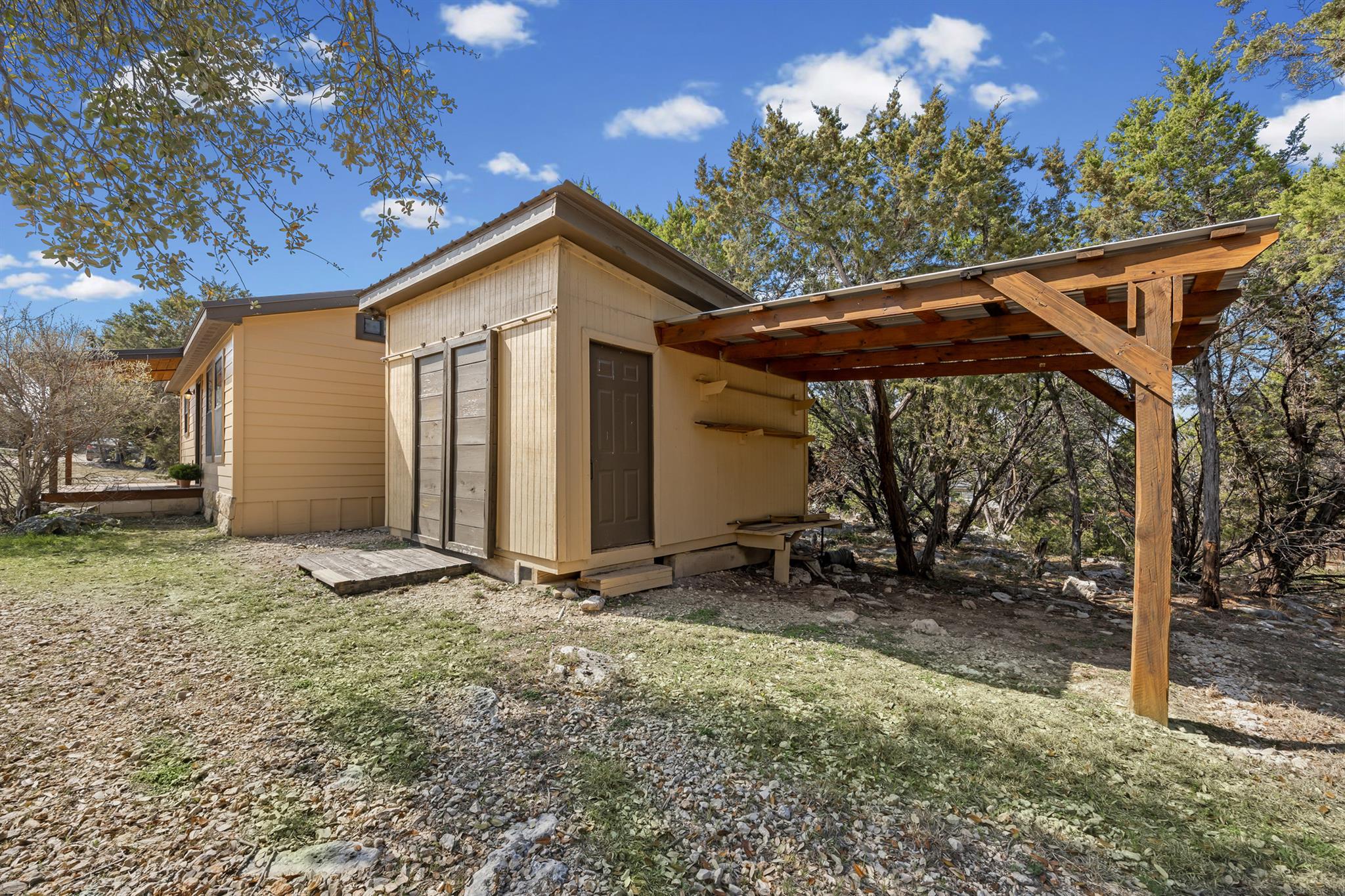 4105 Summit Hurst
