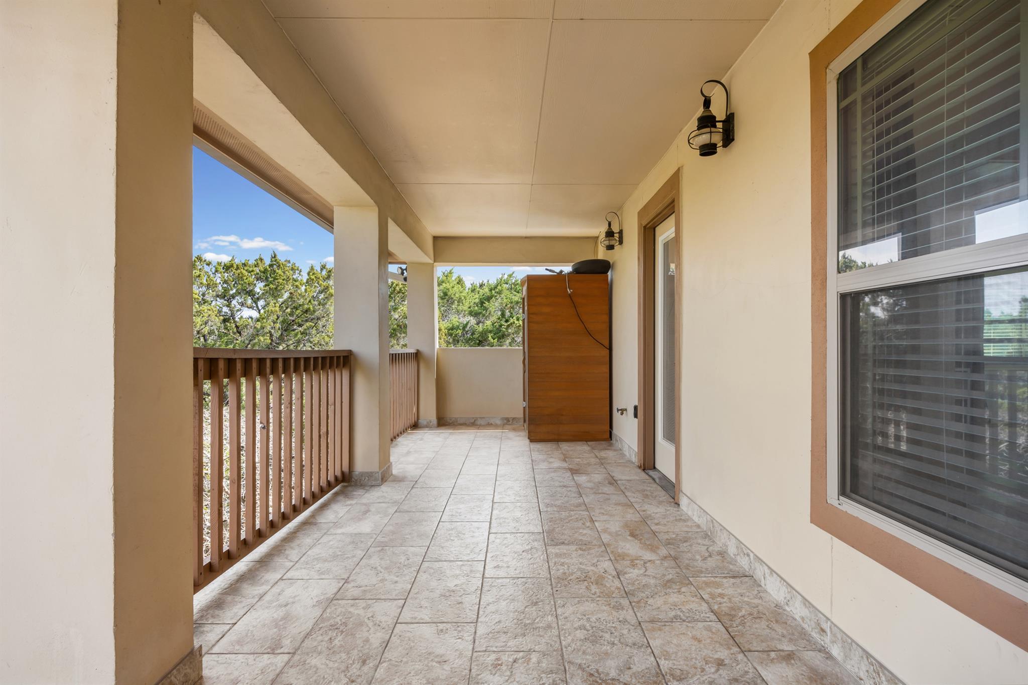 4105 Summit Hurst
