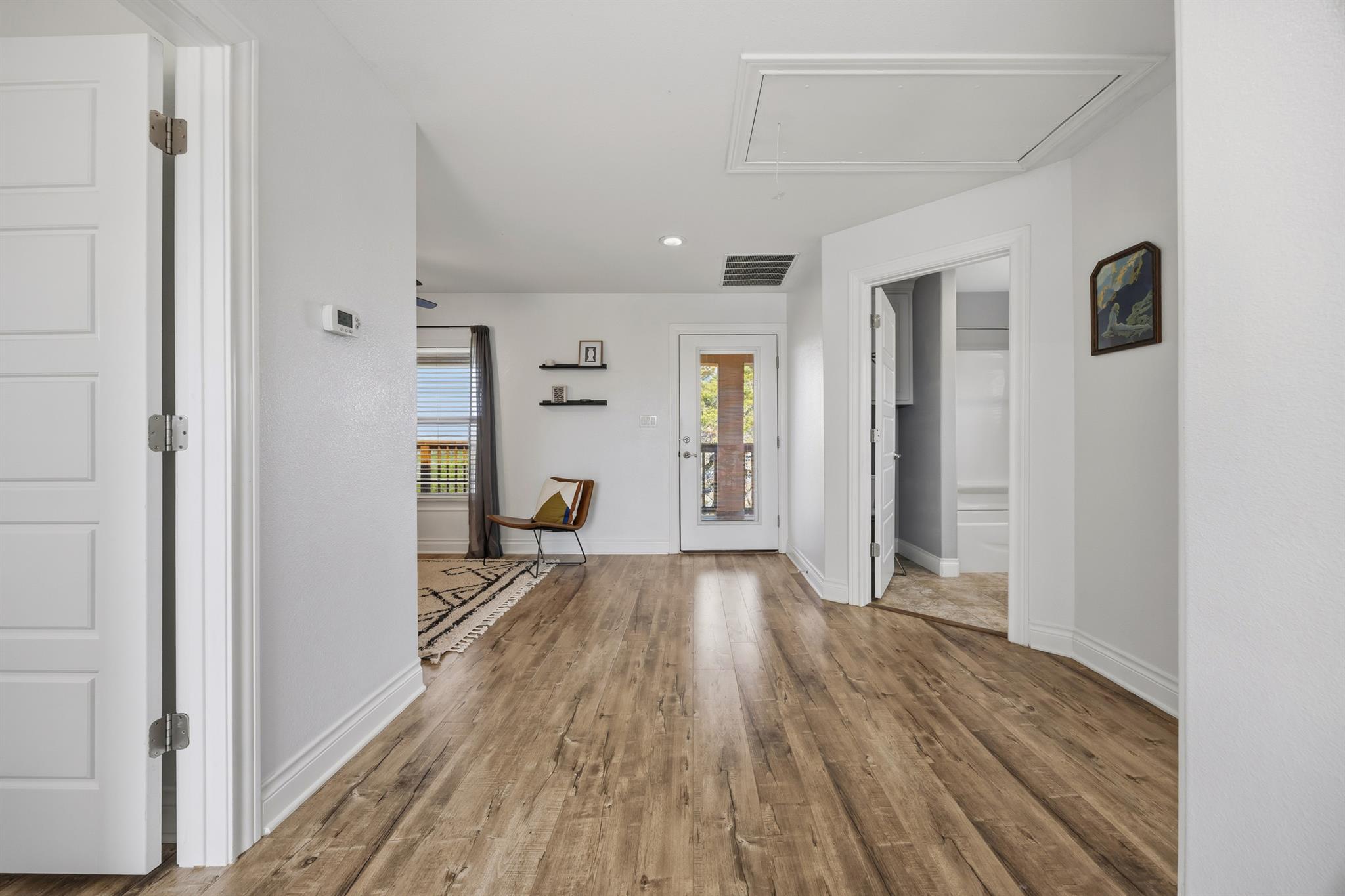 4105 Summit Hurst
