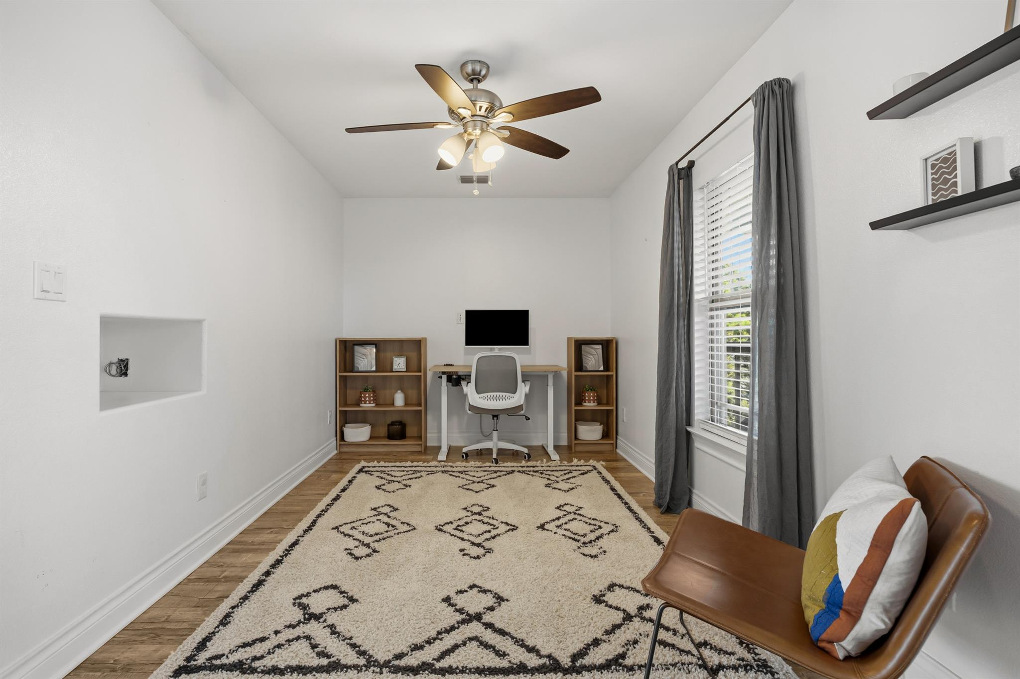 4105 Summit Hurst