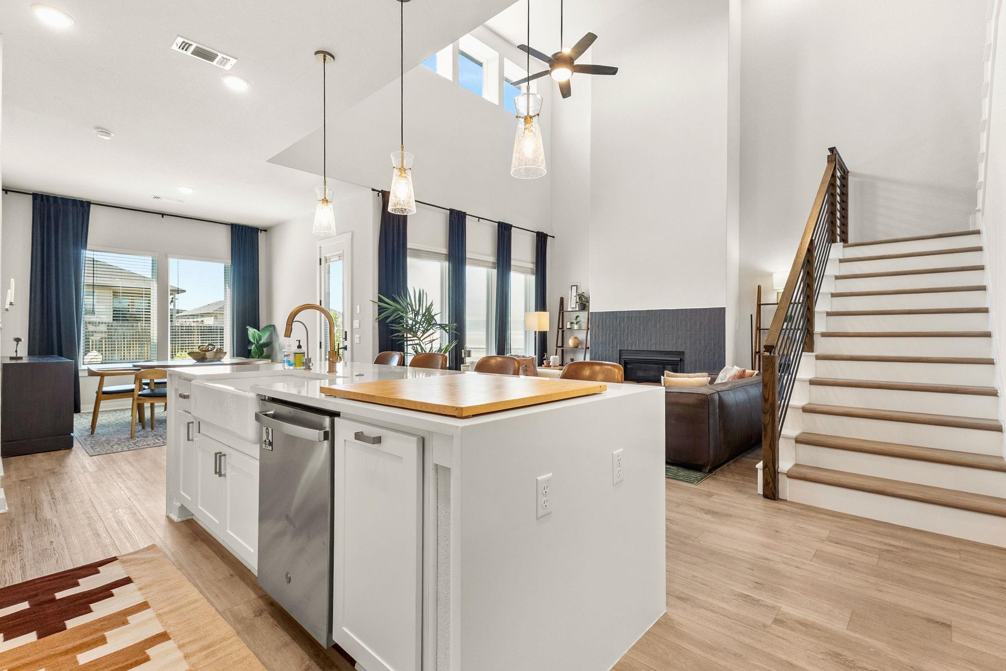 12600 Purple Prairie LN