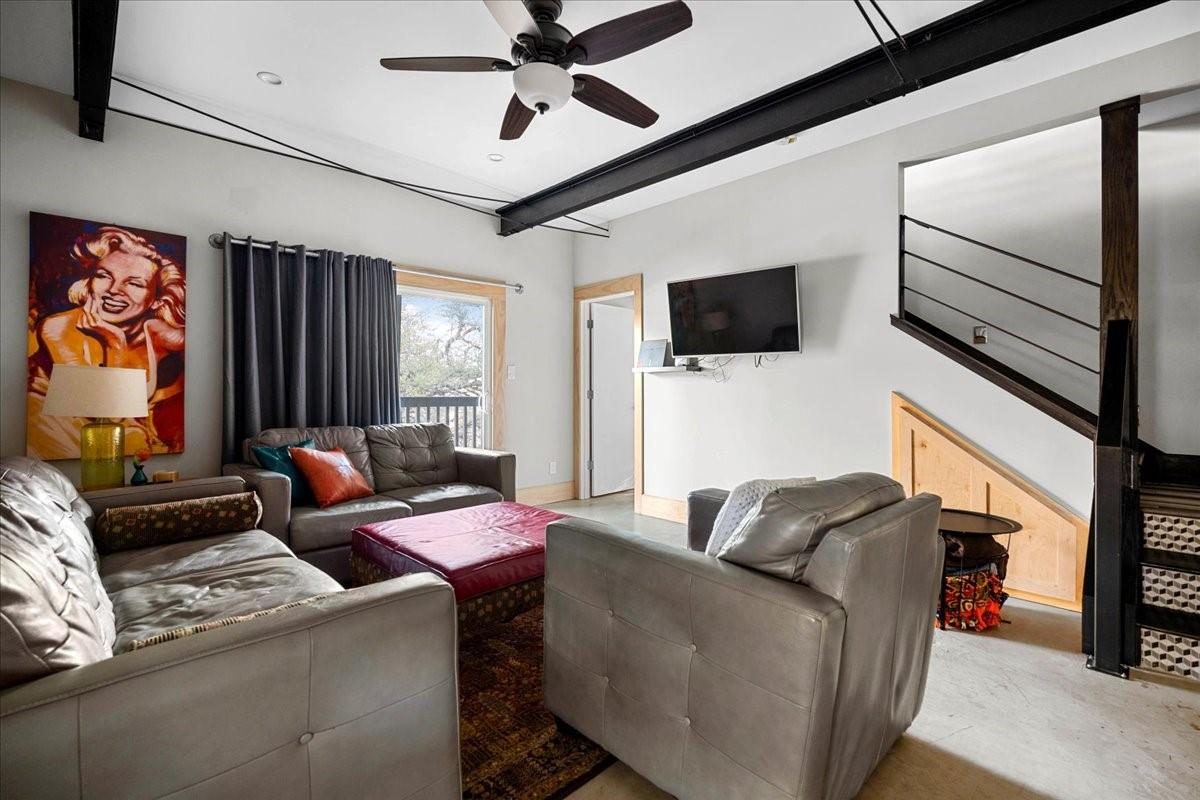 1309 Edgewater DR