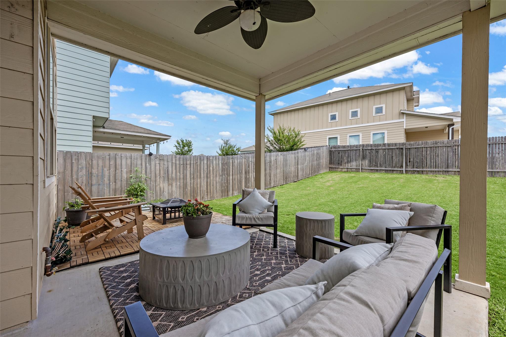 230 Eagle Brook LN