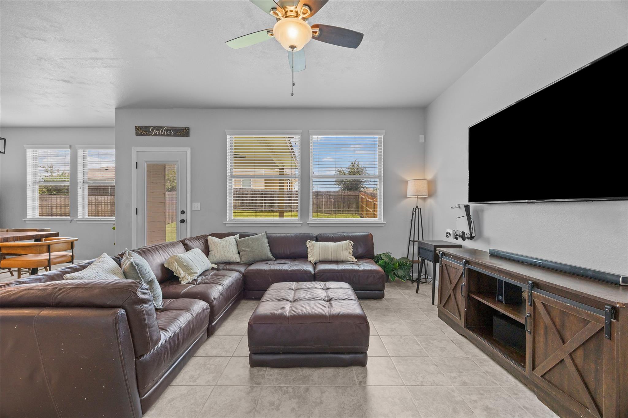 230 Eagle Brook LN
