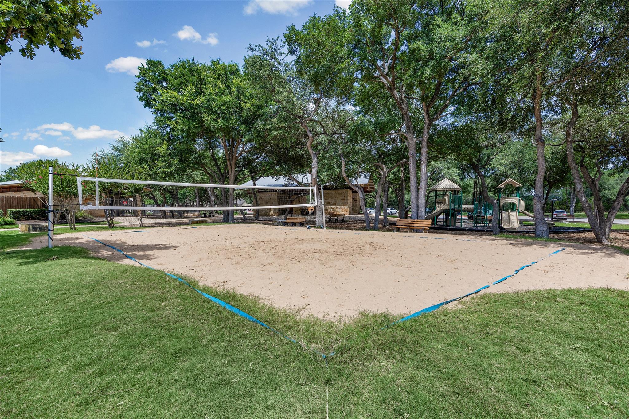 8000 Alophia DR