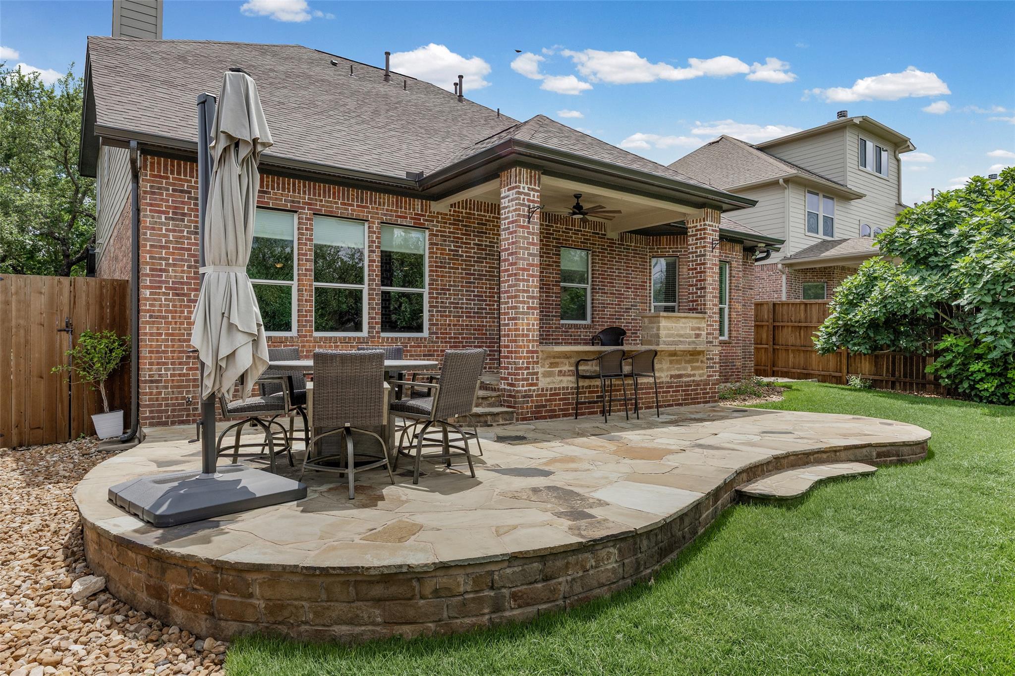 8000 Alophia DR
