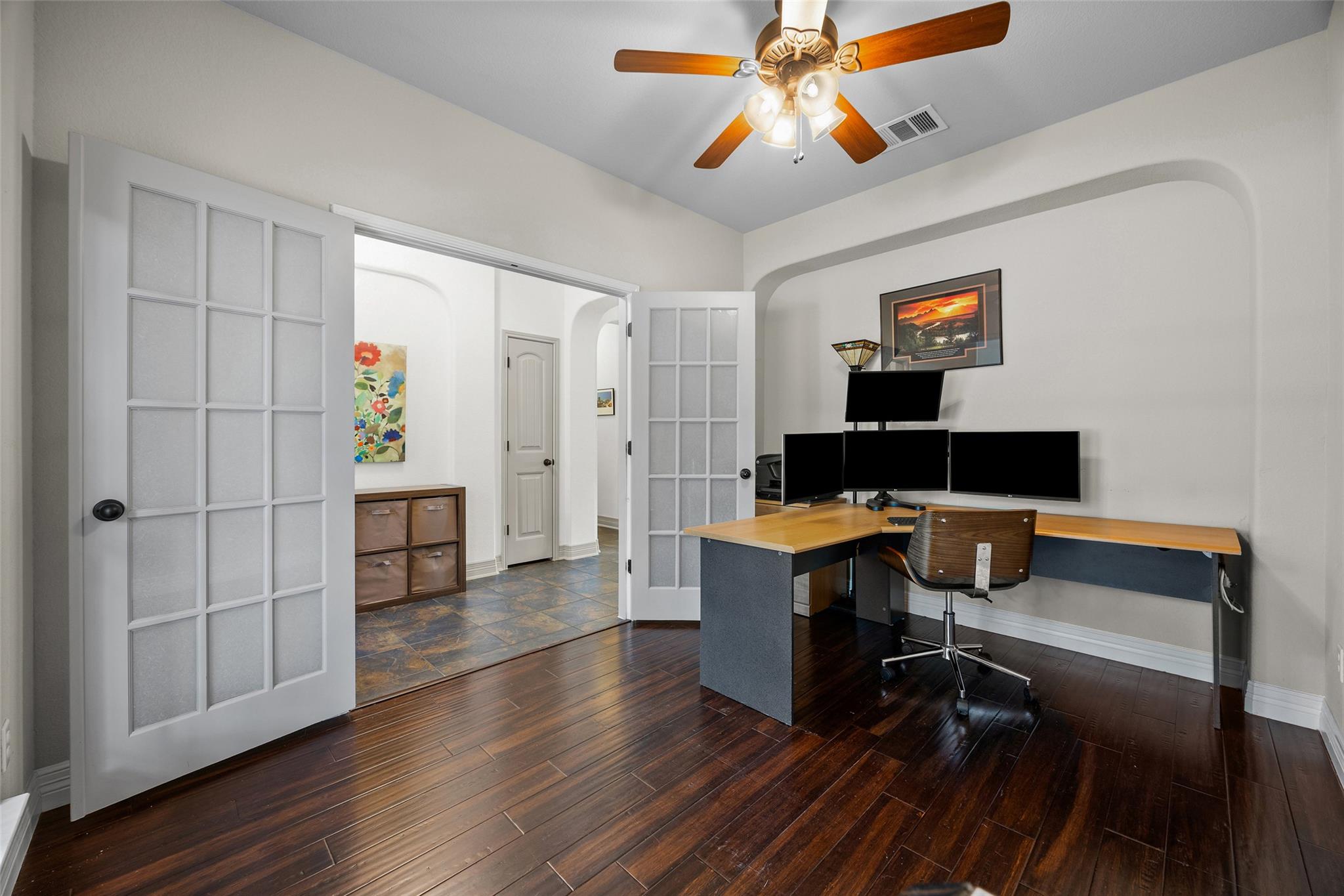 8000 Alophia DR
