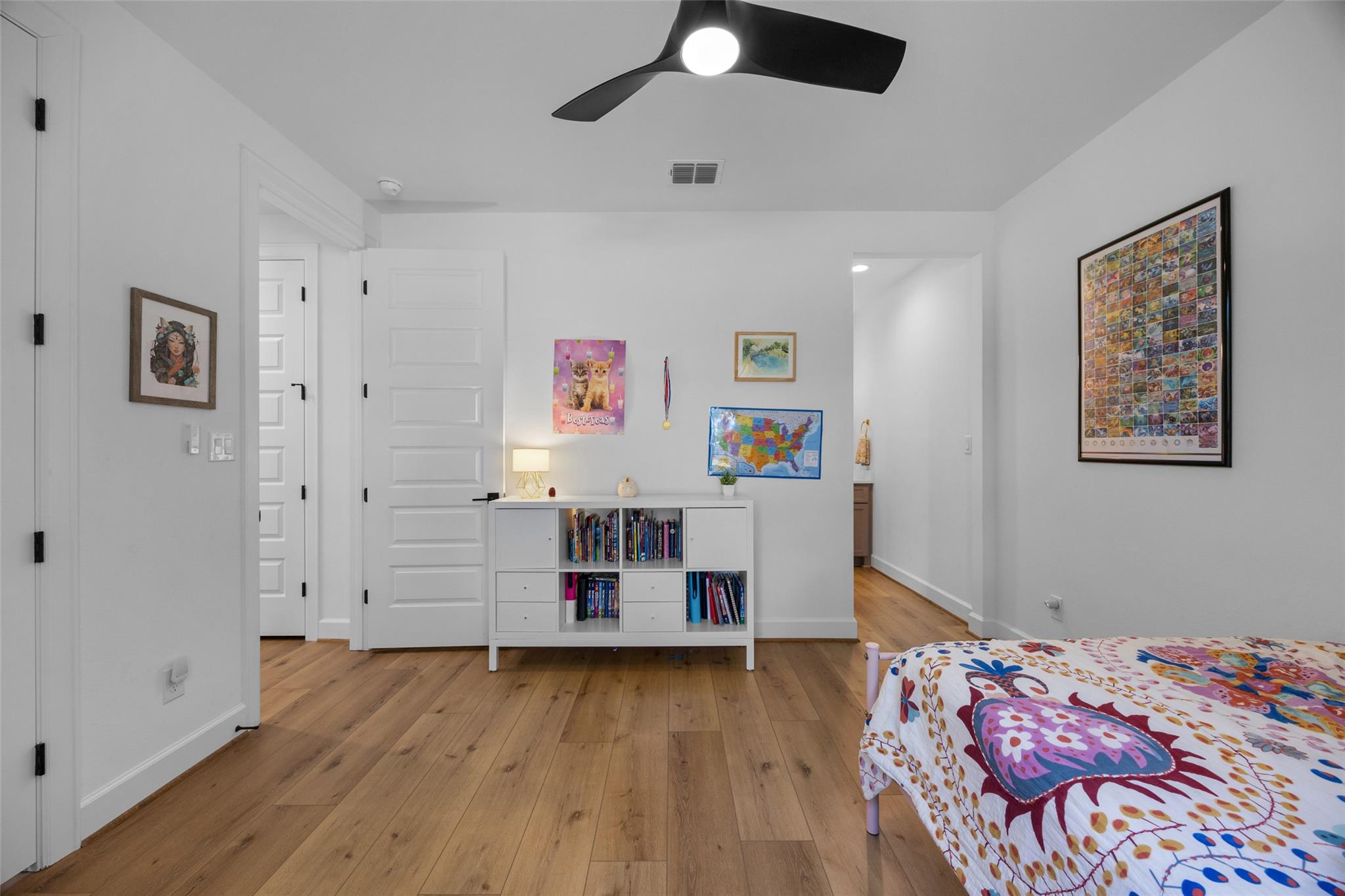 114 Winding Oak DR
