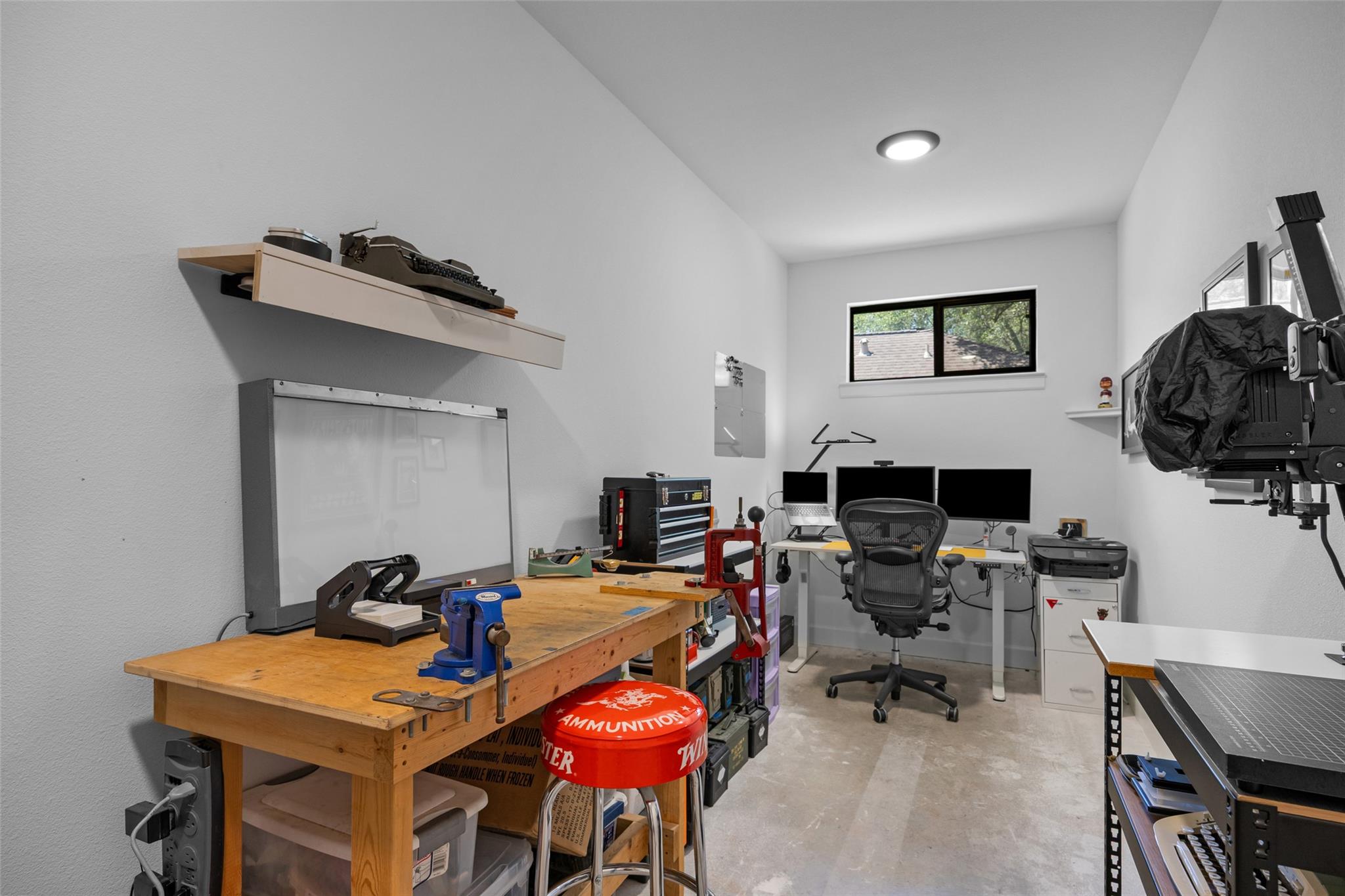 114 Winding Oak DR