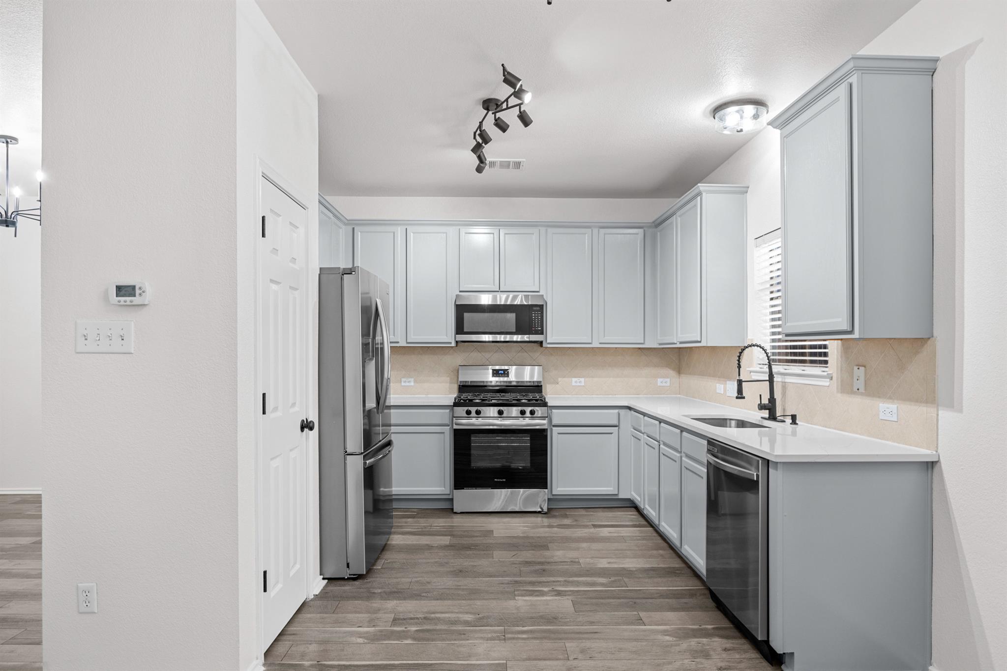 10208 Laredo DR # 105