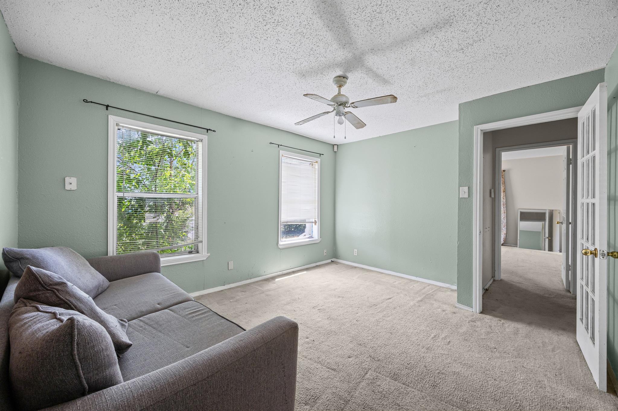 908 Vargas RD
