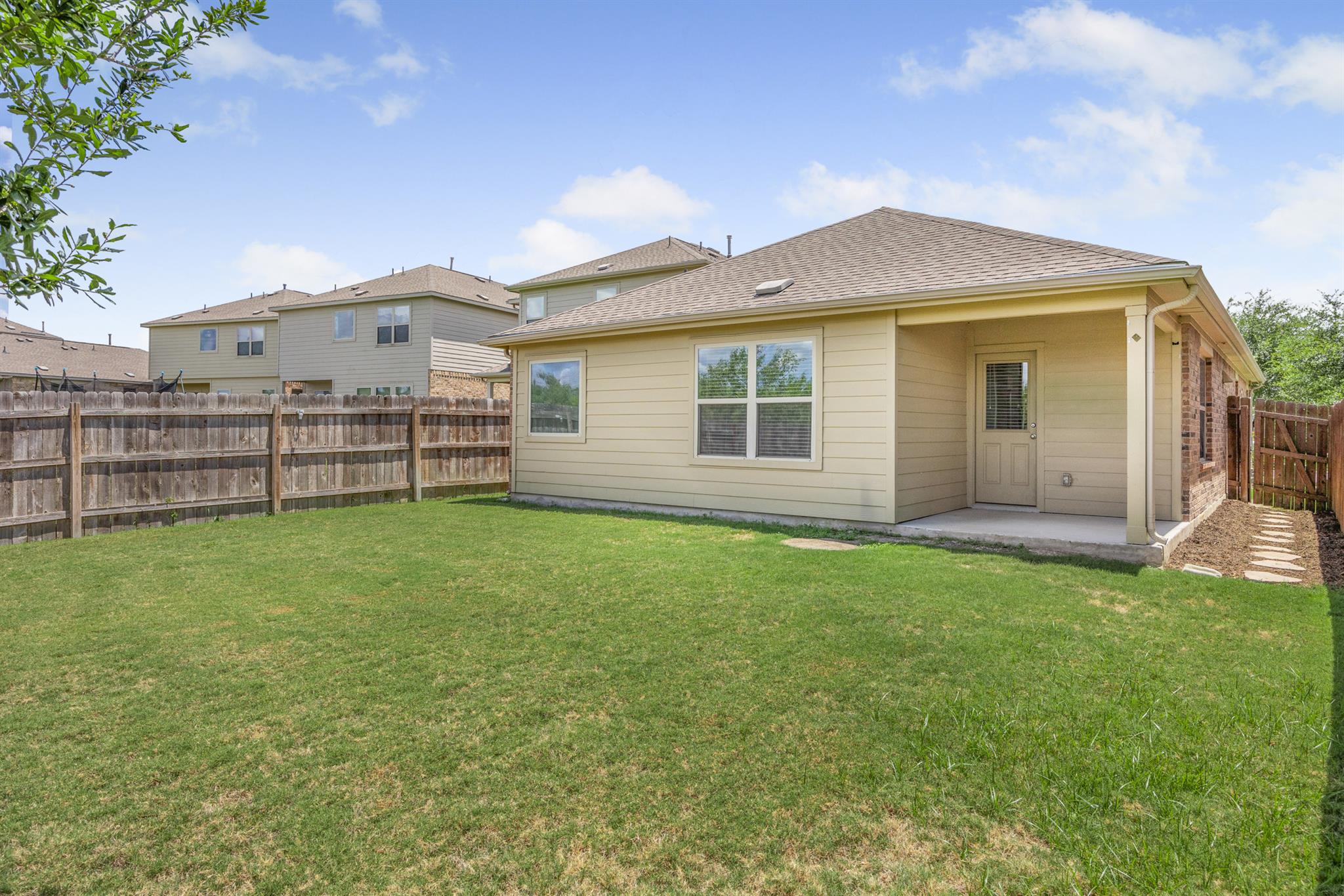 7328 Dungarees WAY