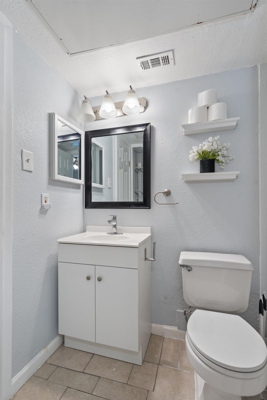 1840 Burton DR # 131