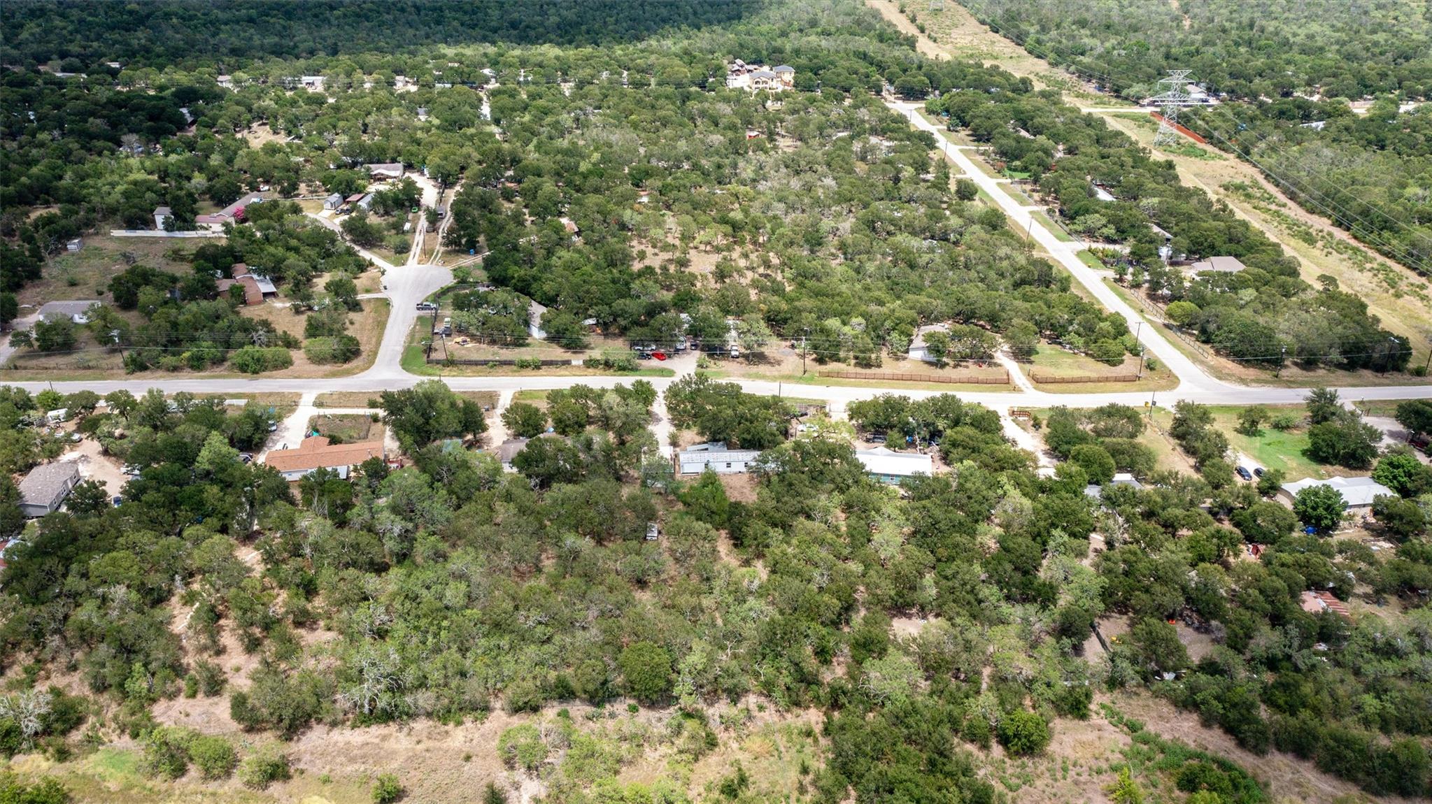 222 Legend Oaks DR