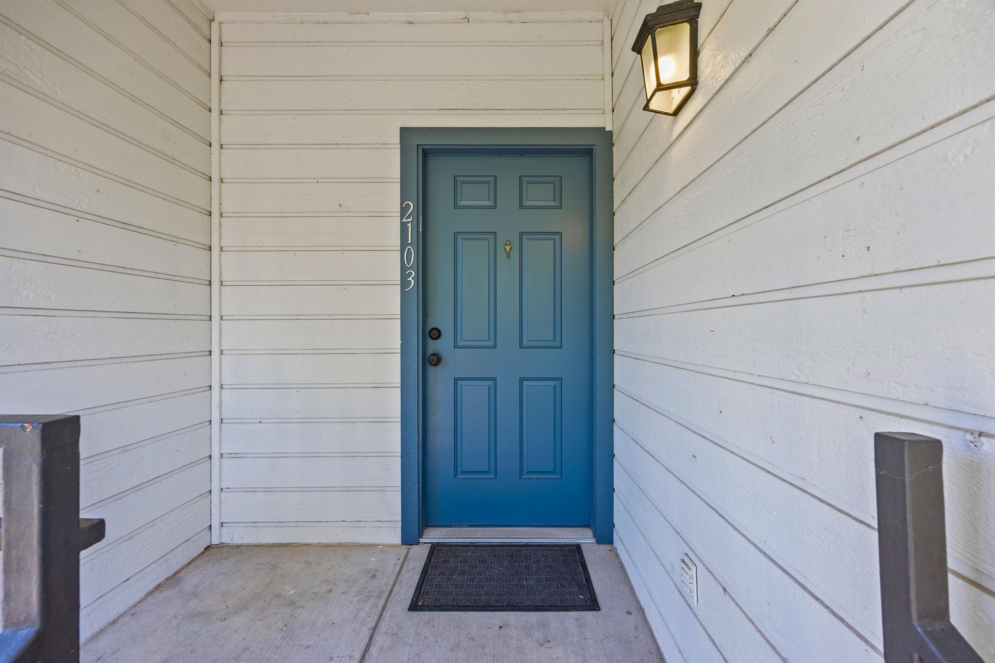 6000 Shepherd Mountain CV # 2103