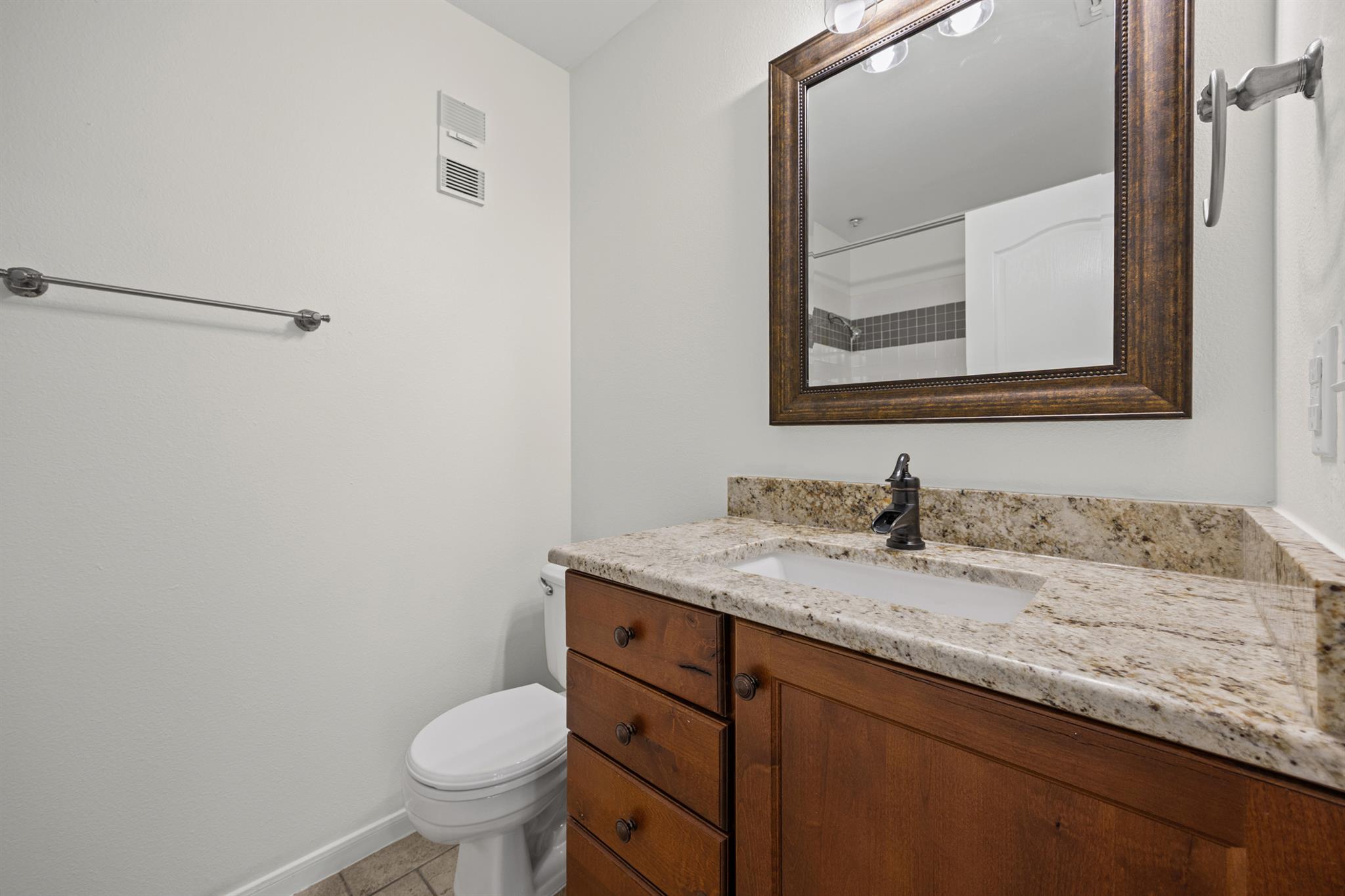 6000 Shepherd Mountain CV # 2103