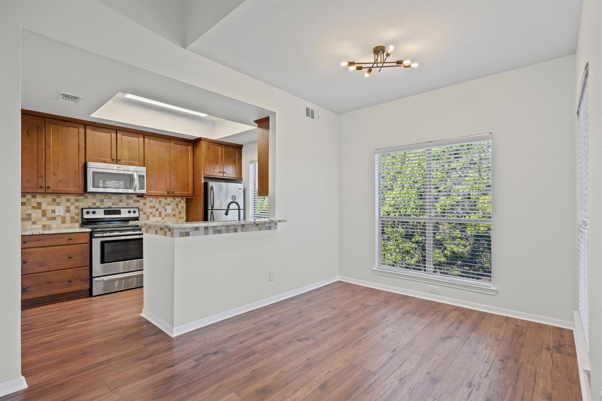 6000 Shepherd Mountain CV # 2103