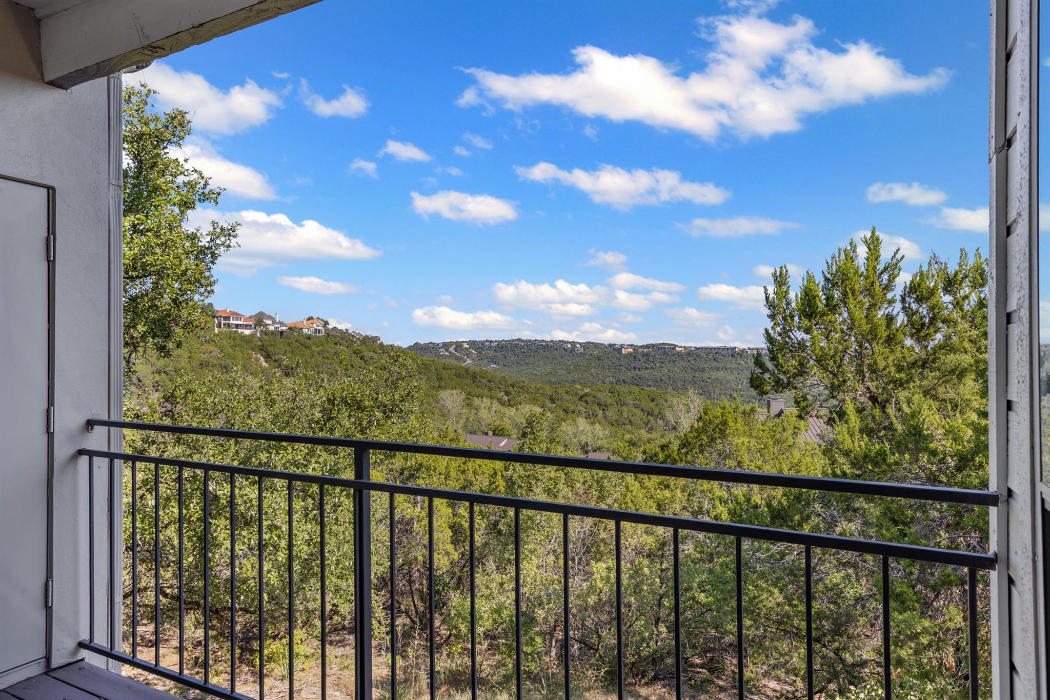 6000 Shepherd Mountain CV # 2103