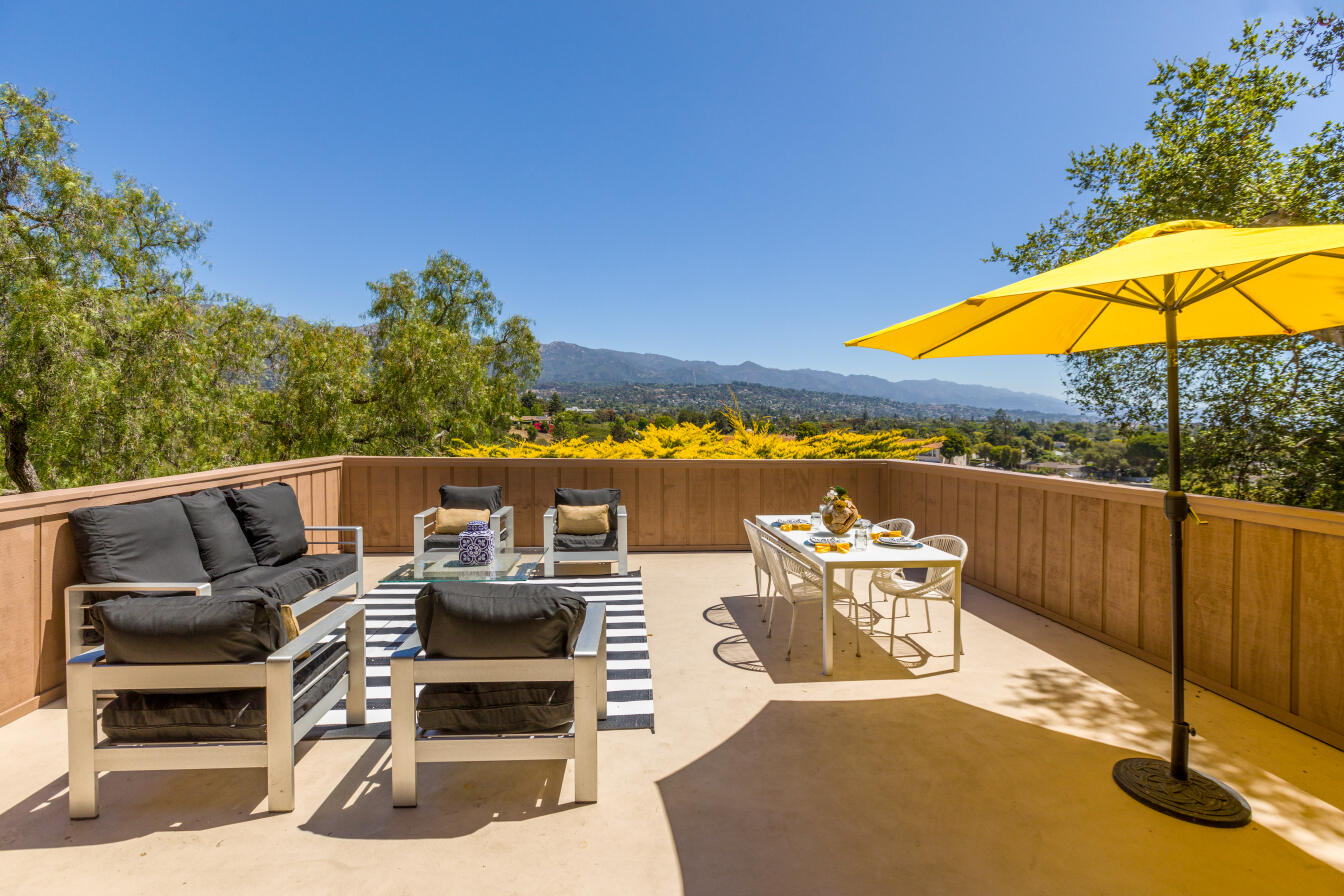 2319 Vista Del Campo