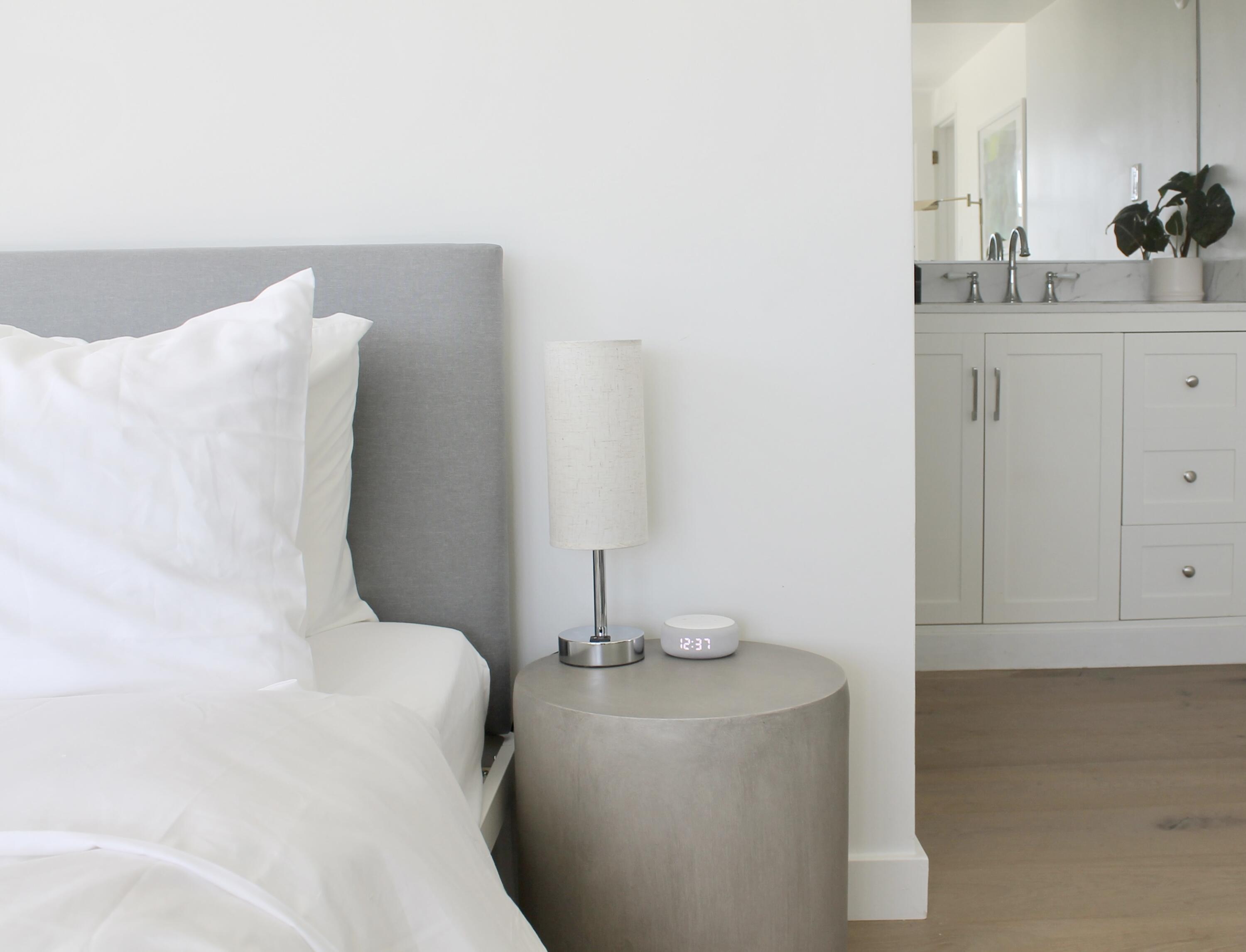 1252 De La Guerra Road