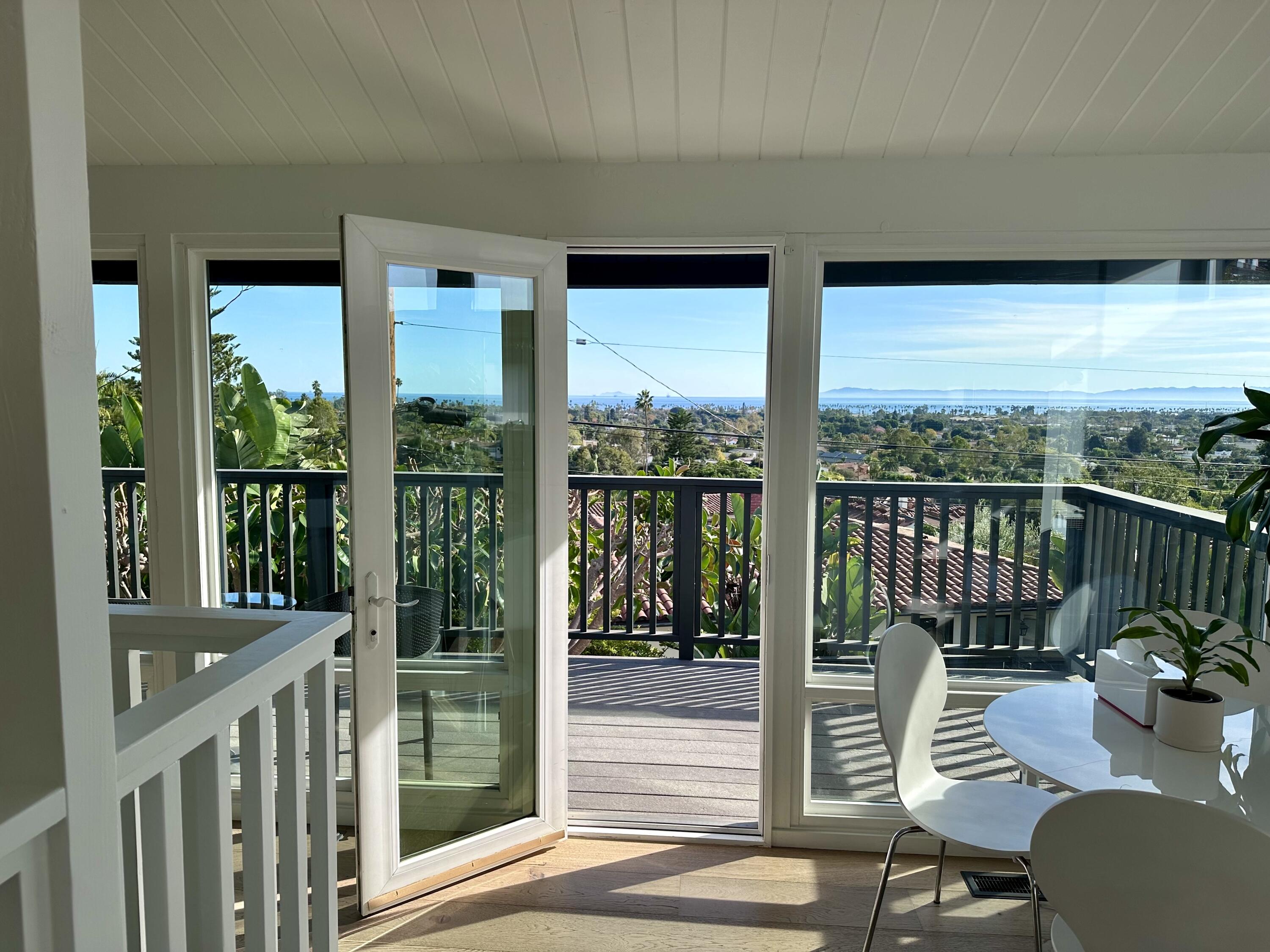 1252 De La Guerra Road