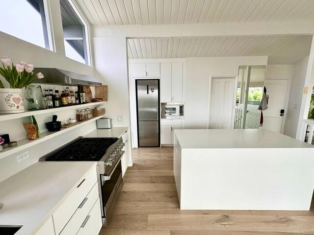 1252 De La Guerra Road