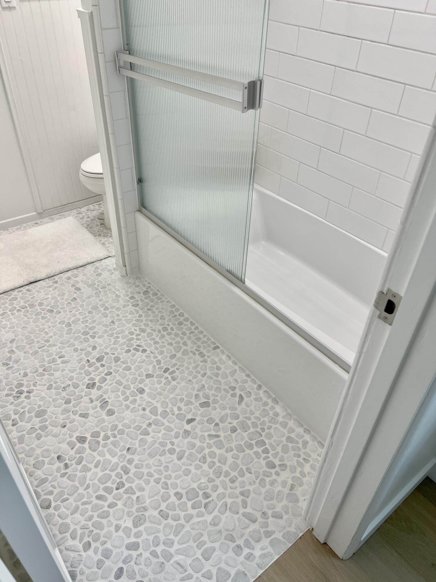 1252 De La Guerra Road