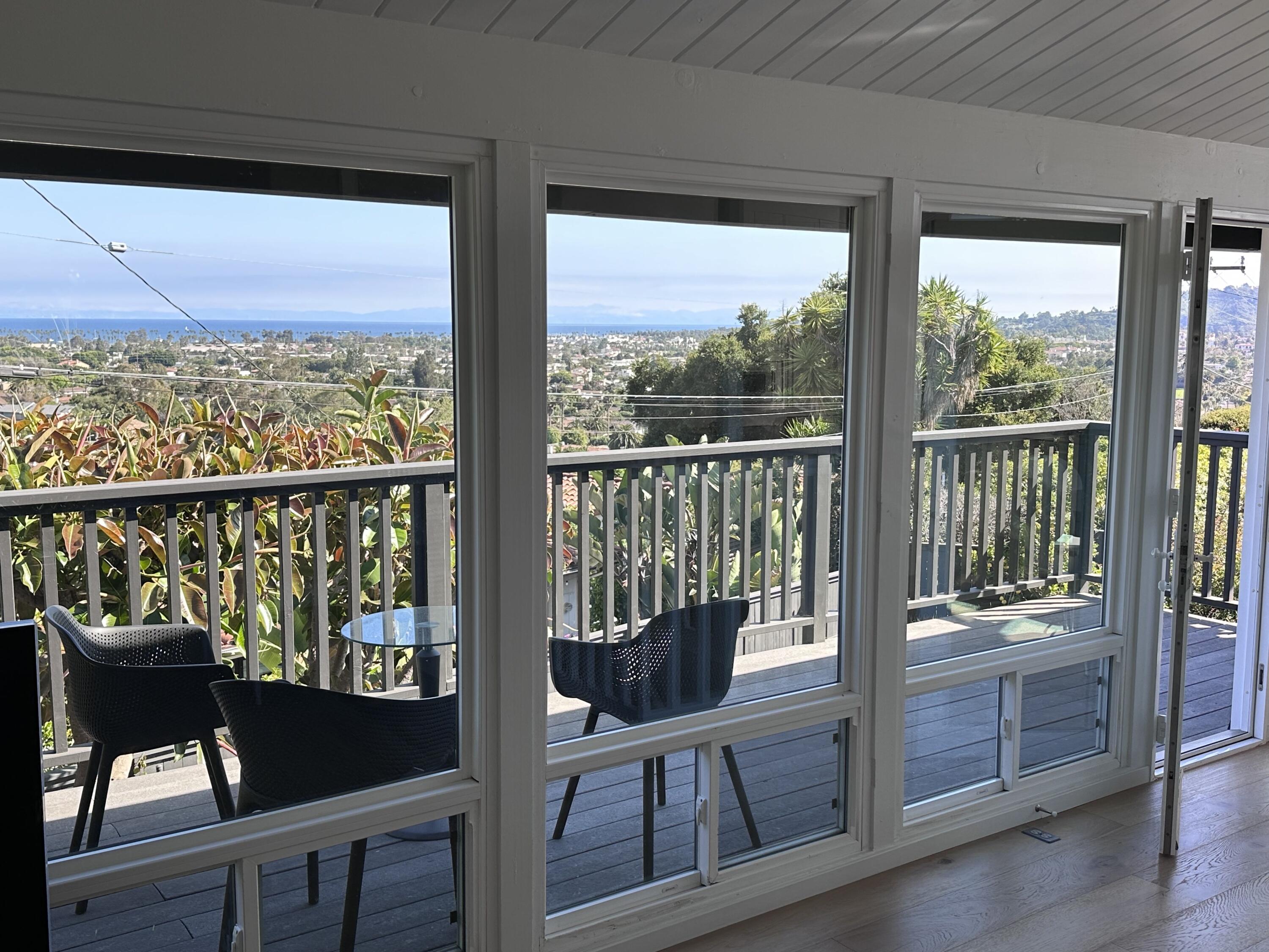 1252 De La Guerra Road