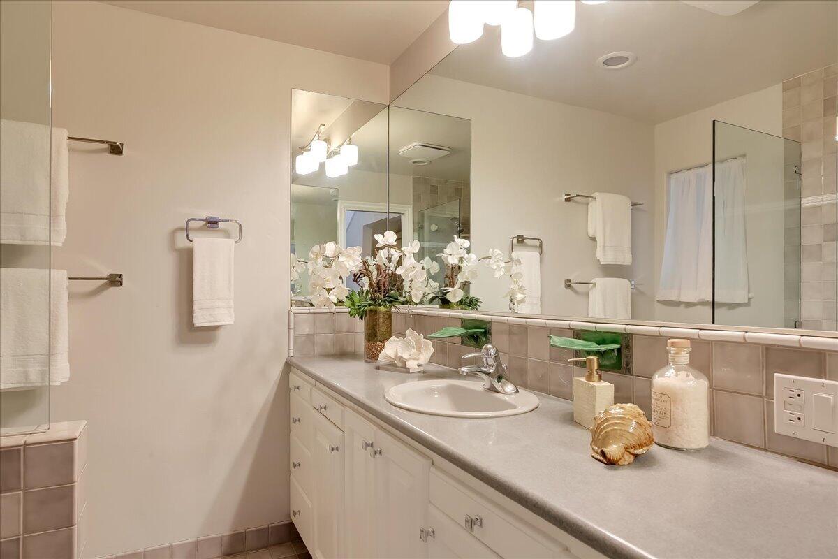 973 Miramonte Drive Unit 4