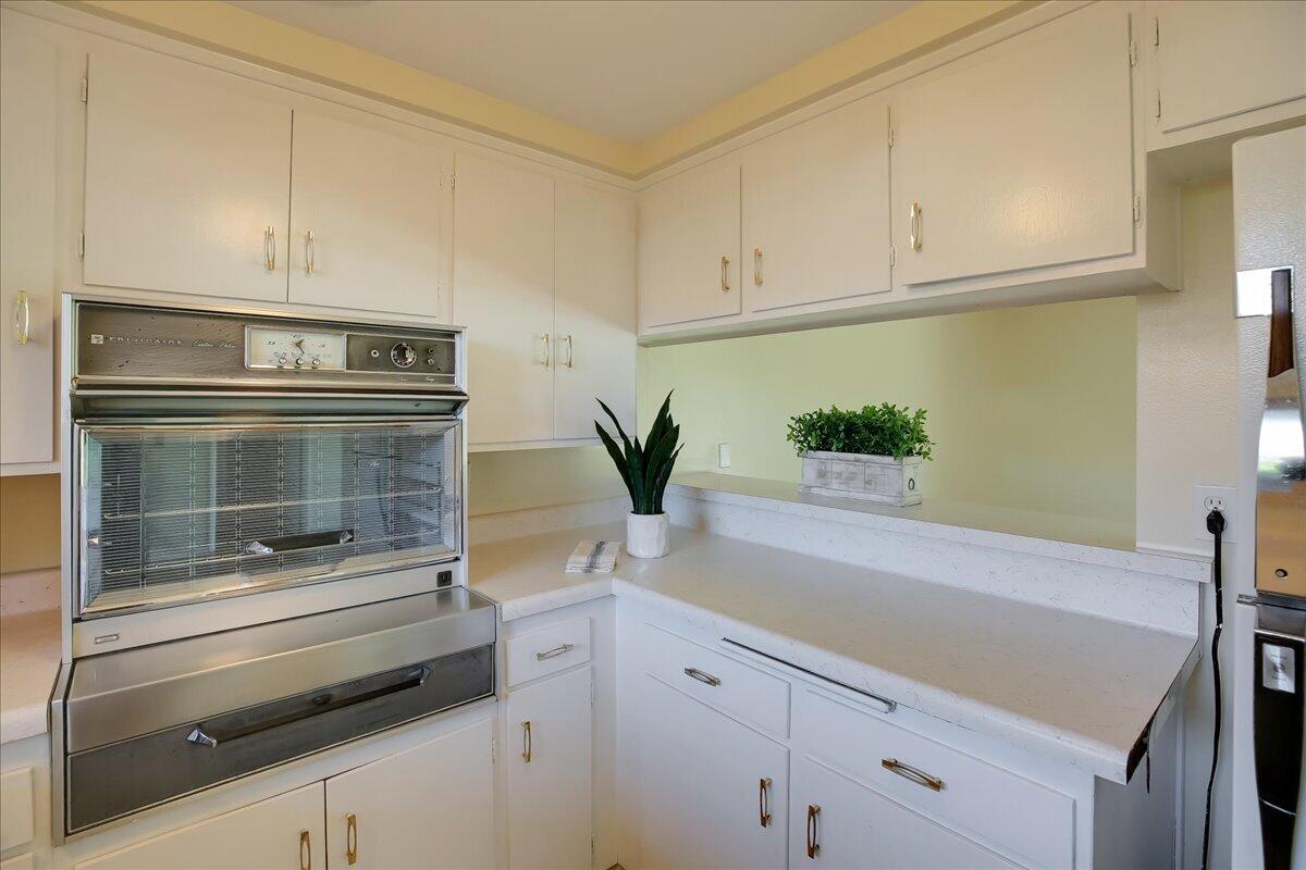 290 N Fairview Avenue Unit 3