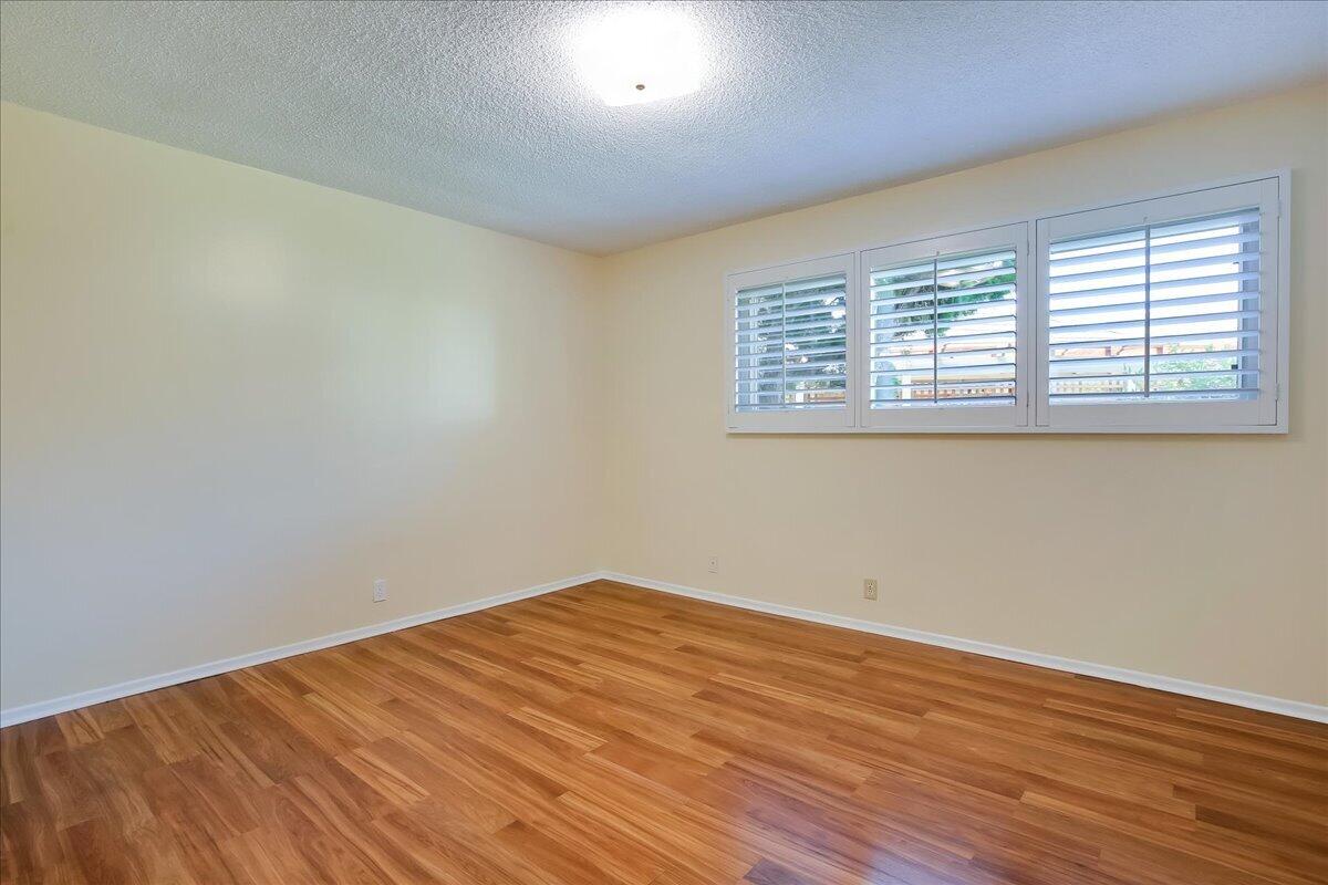 290 N Fairview Avenue Unit 3