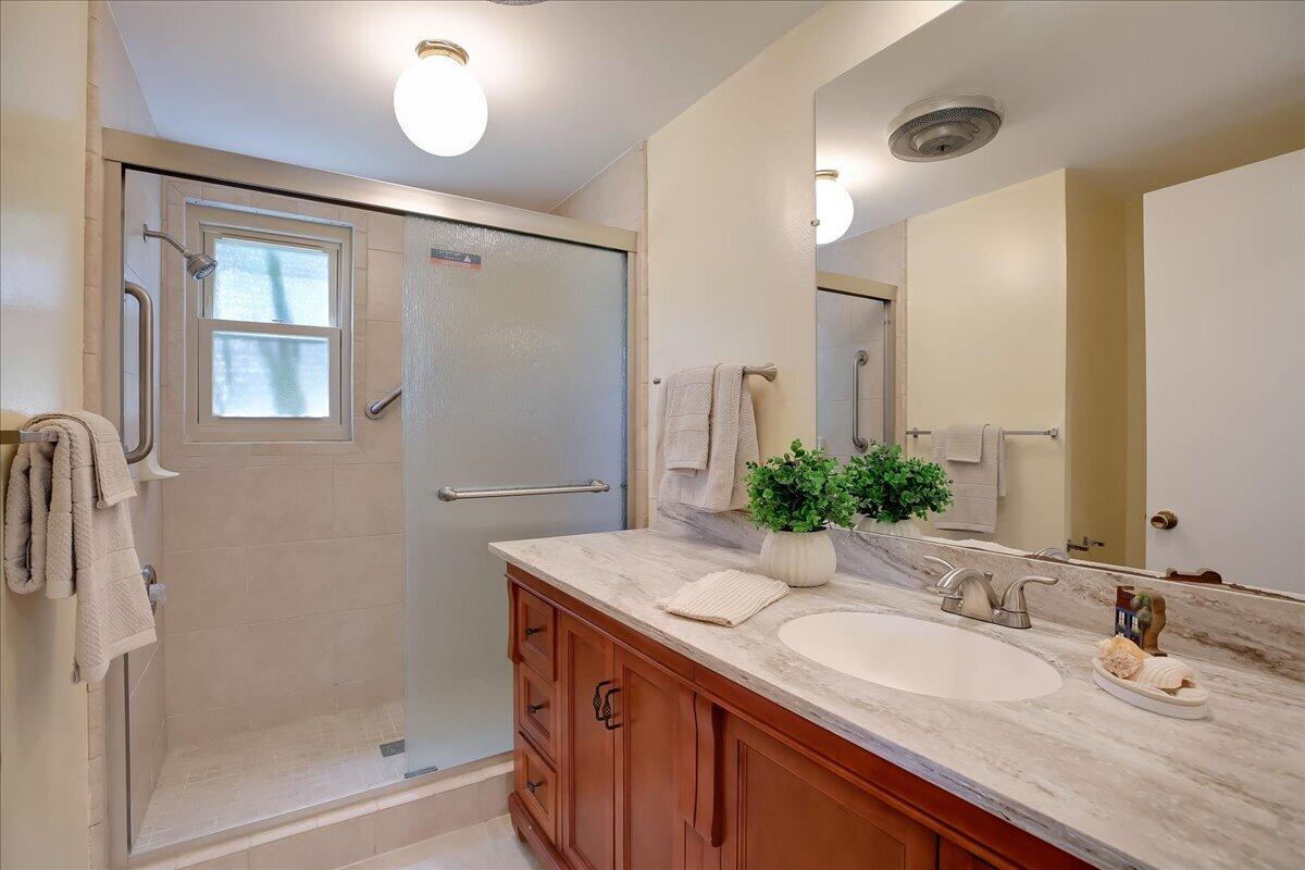 290 N Fairview Avenue Unit 3