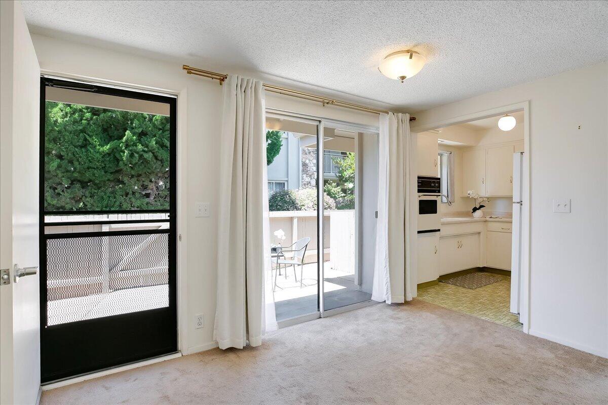 360 Moreton Bay Lane Unit 1