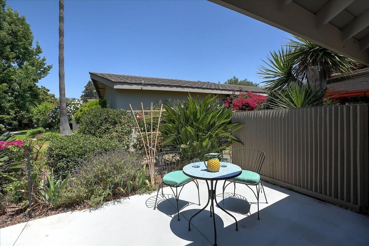 360 Moreton Bay Lane Unit 1