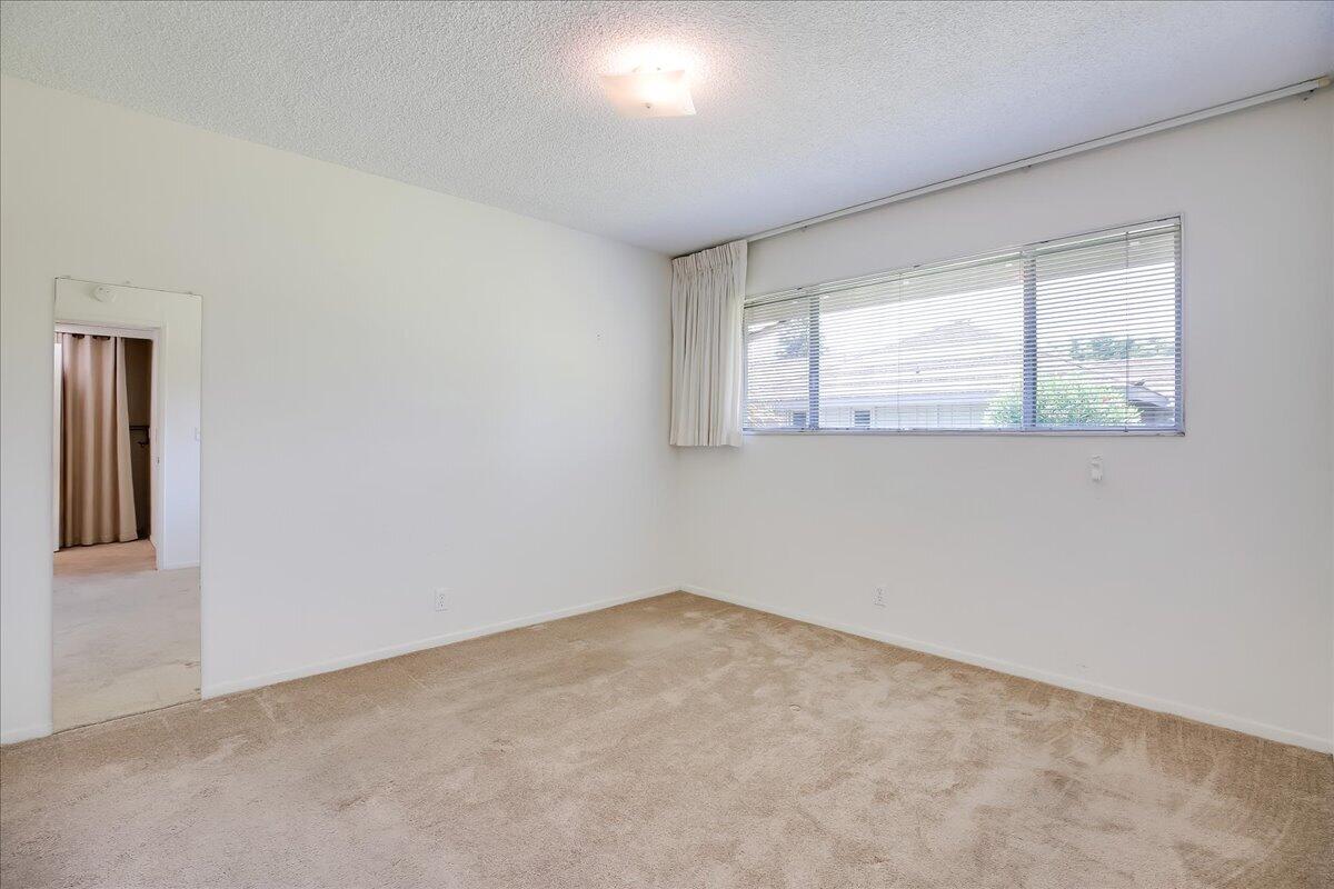 360 Moreton Bay Lane Unit 1