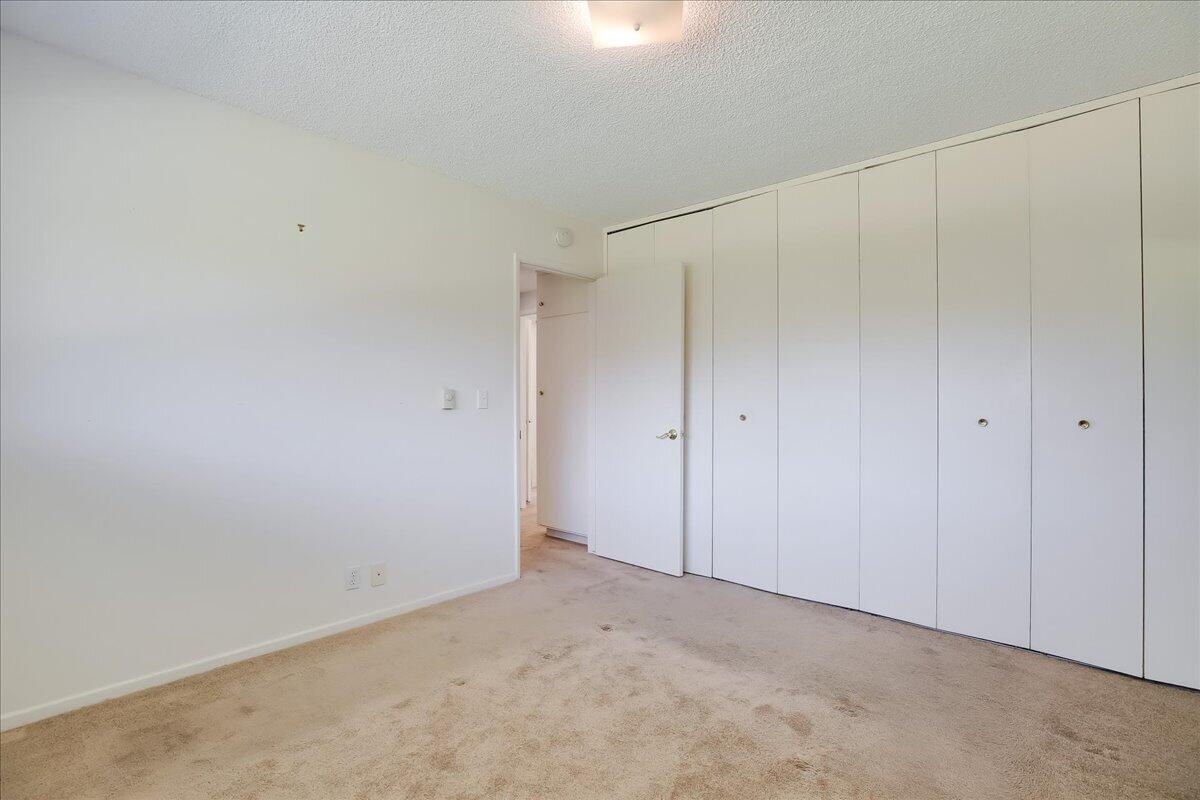 360 Moreton Bay Lane Unit 1