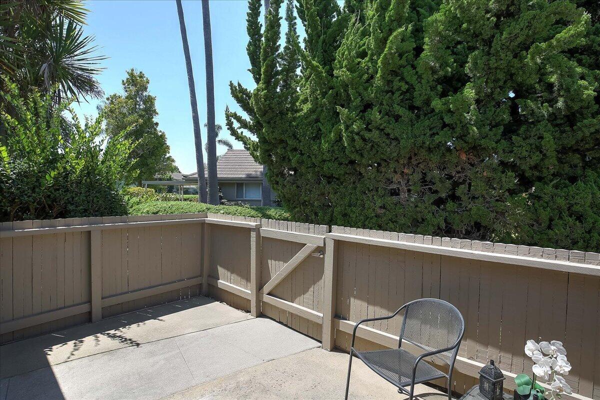 360 Moreton Bay Lane Unit 1