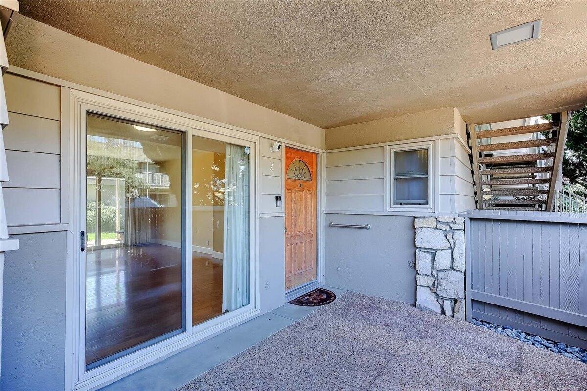 301 Moreton Bay Lane Unit 2