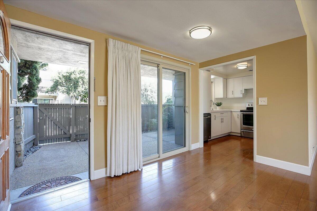 301 Moreton Bay Lane Unit 2