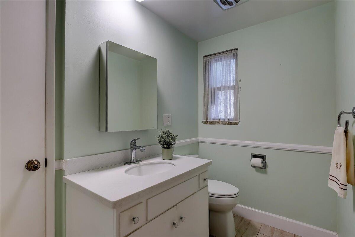 301 Moreton Bay Lane Unit 2