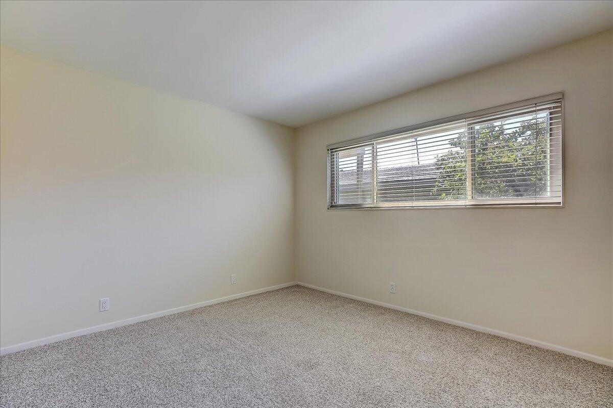301 Moreton Bay Lane Unit 2