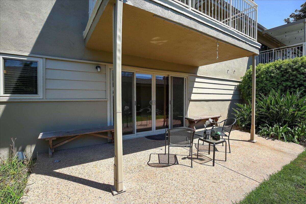 301 Moreton Bay Lane Unit 2